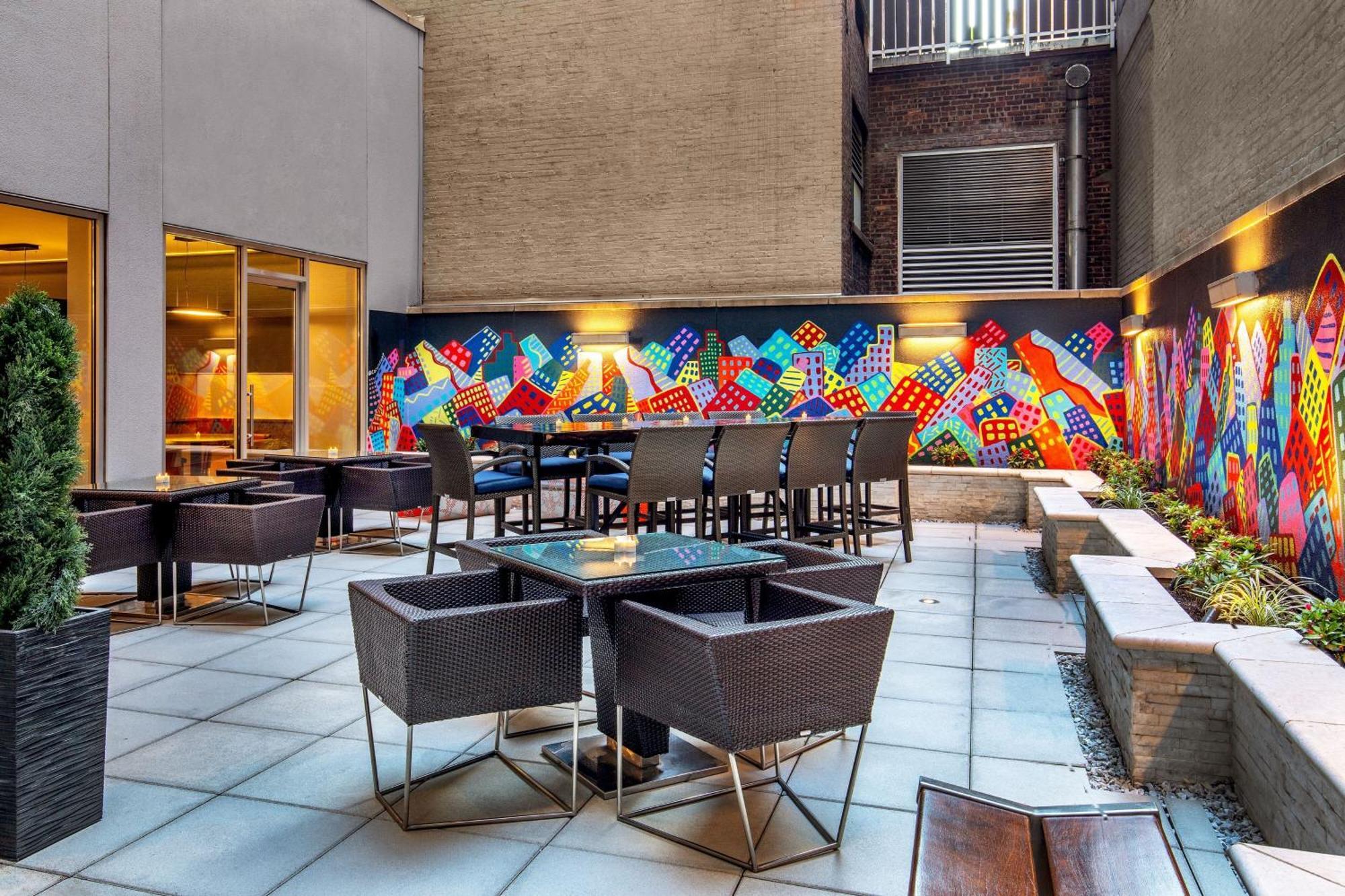 Khách sạn Courtyard By Marriott Times Square West