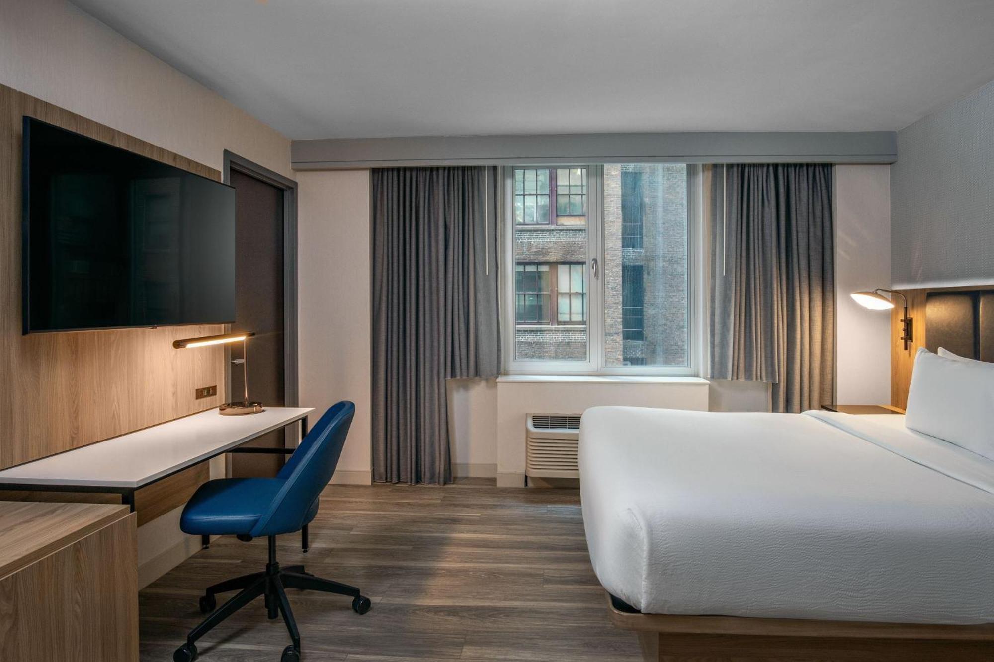 Courtyard By Marriott Times Square West Khách sạn 3*