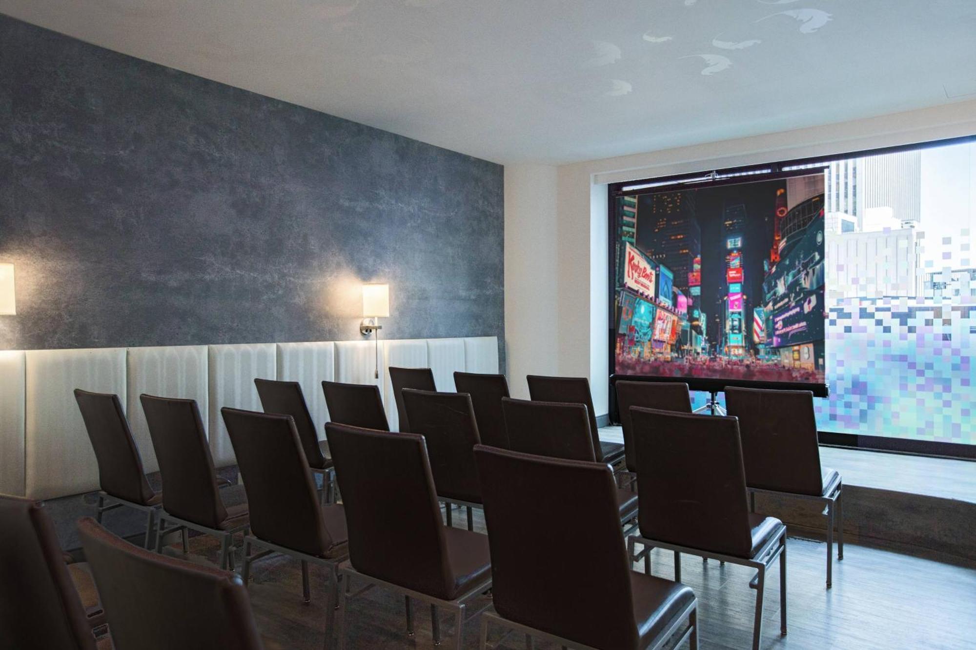 Khách sạn Renaissance Times Square By Marriott