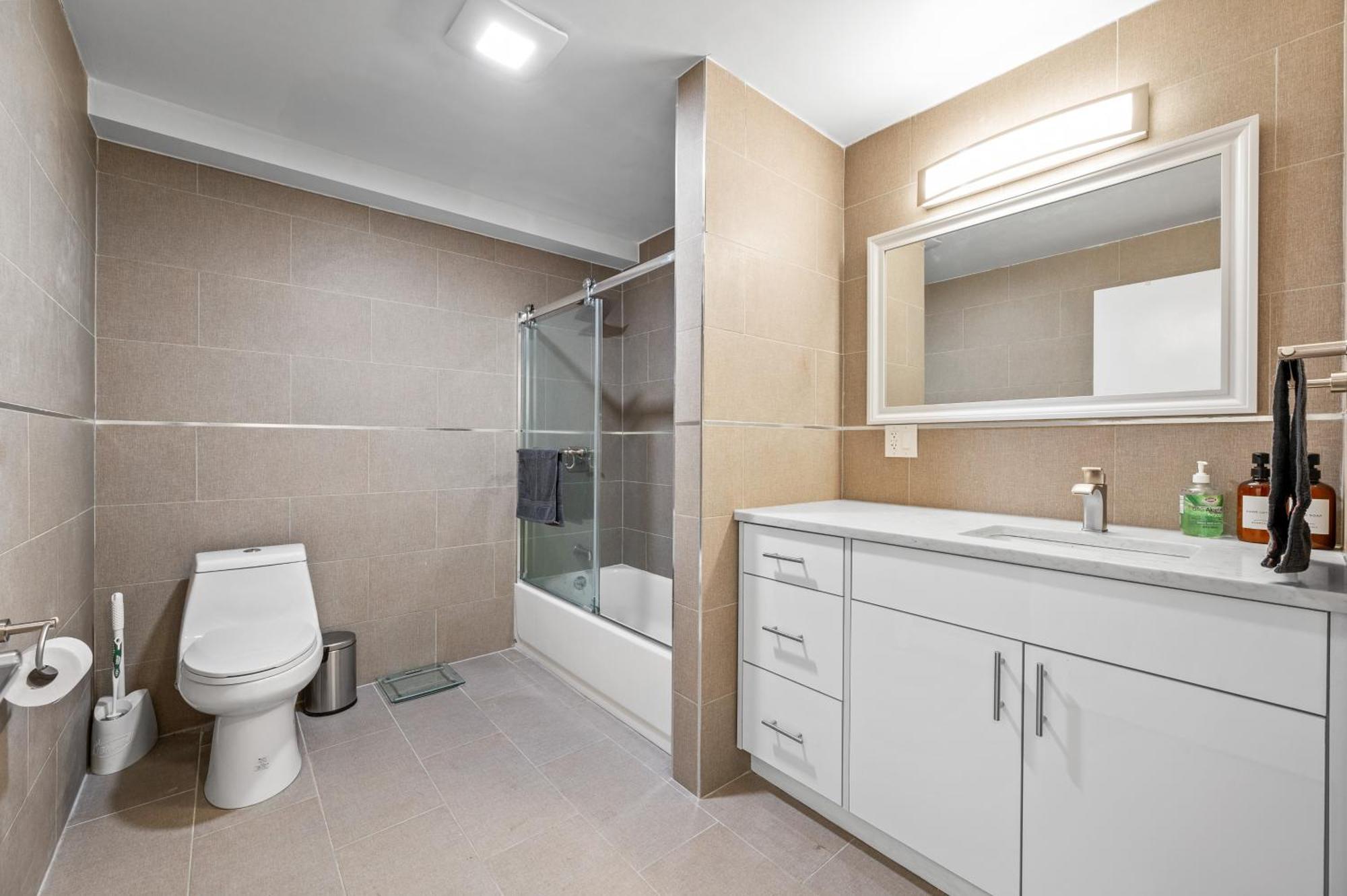 Upper East Side Luxury 3br 2b 1700 Square Feet Khách sạn New York