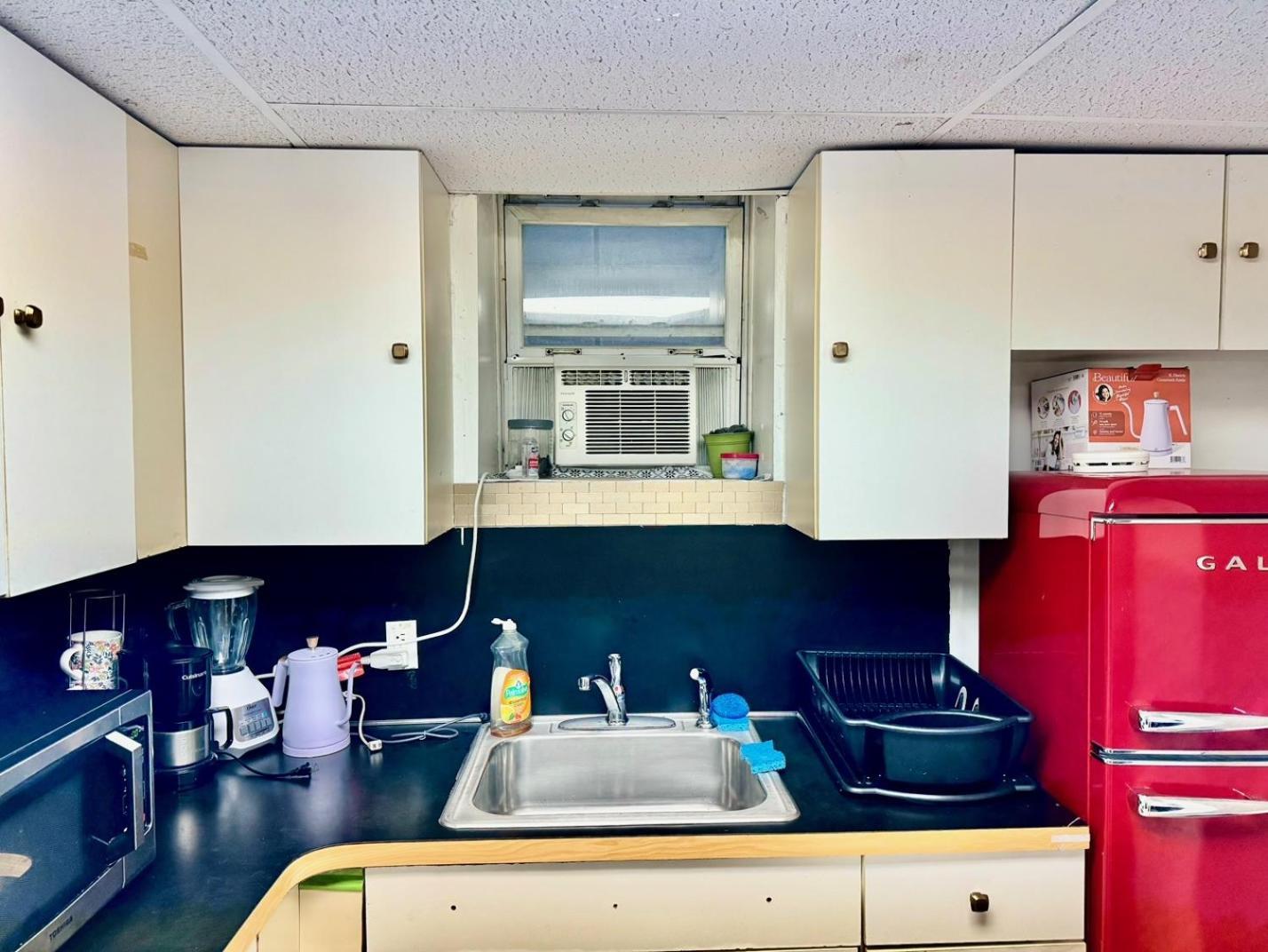 Apartamento Manhattan Next, Private 2 Bedroom Apt With Backyard In Lic! Nova York