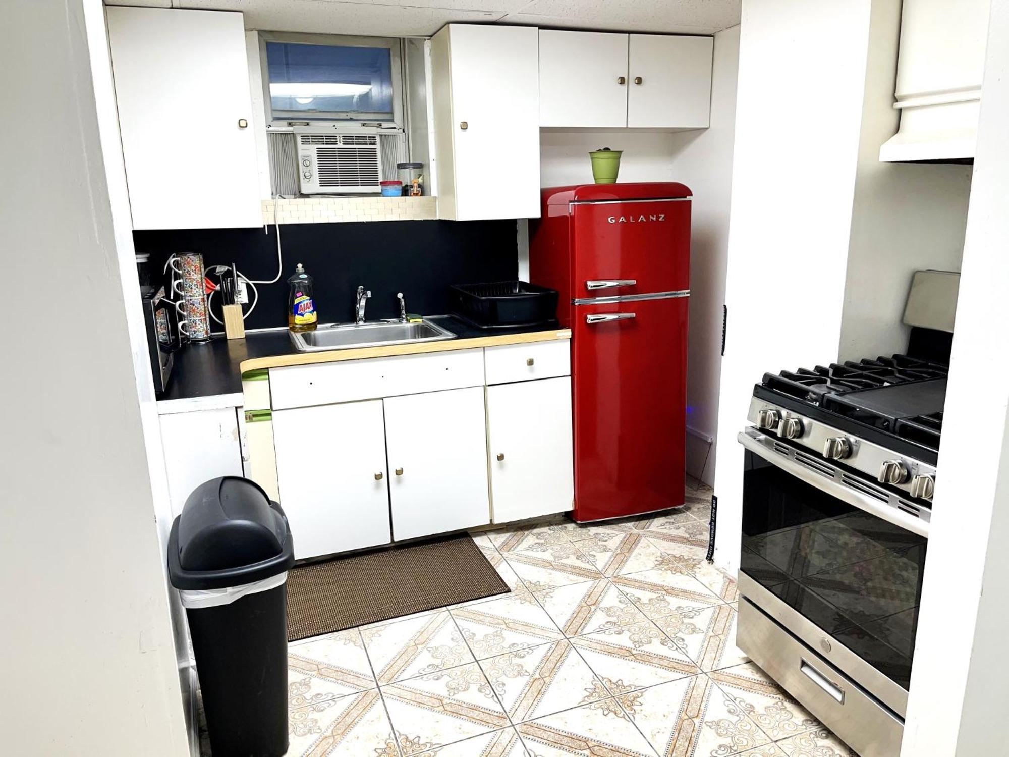 Manhattan Next, Private 2 Bedroom Apt With Backyard In Lic! Apartamento *