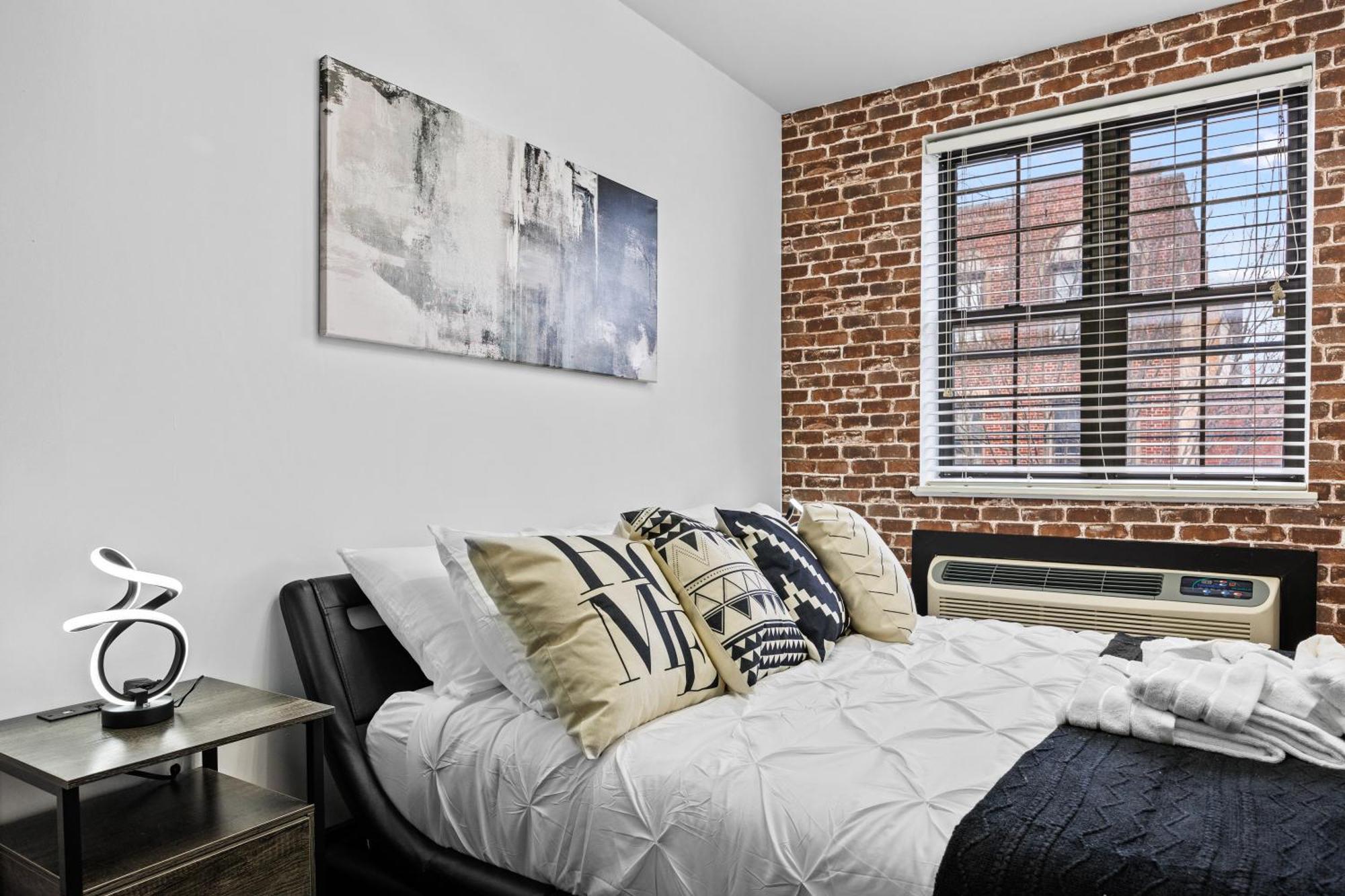 Căn hộ Rustic Chic 4br For Groups - Bushwick's Finest