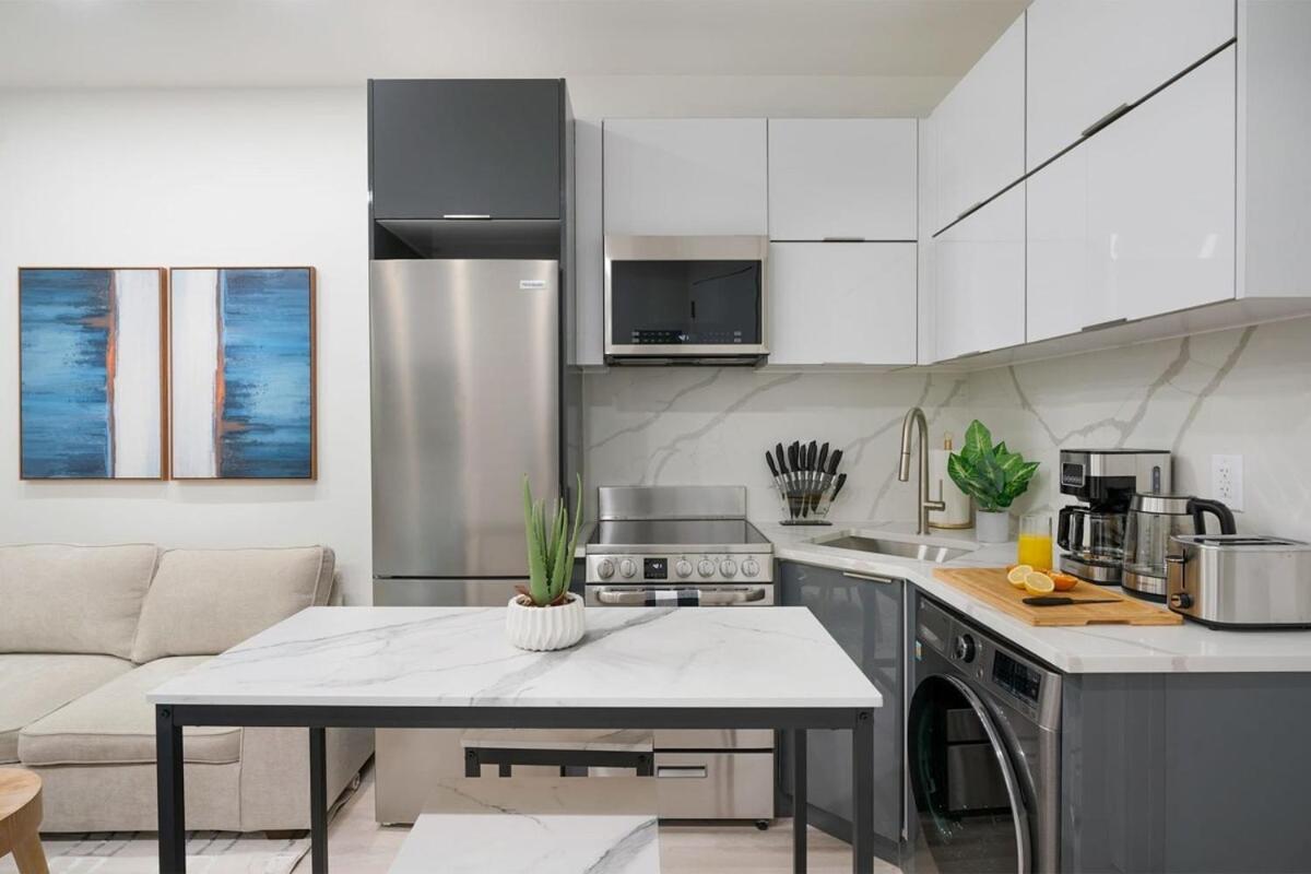 317-2a Sleek Modern 1br Ues W&d Nova York