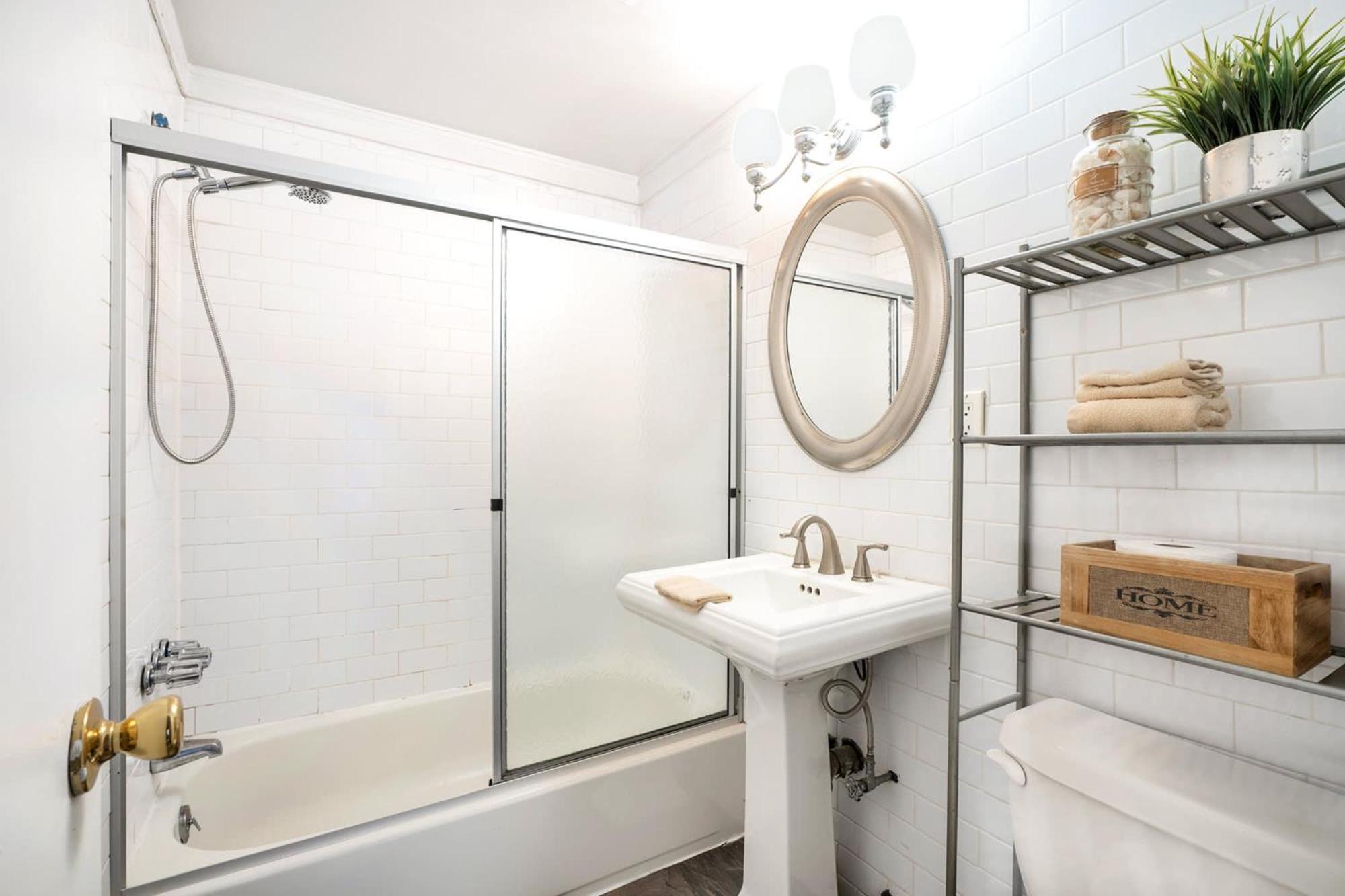 Căn hộ 139-2w Prime West Village Furnished 2br Value