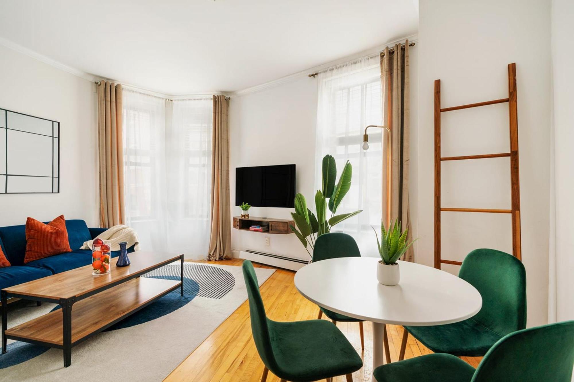 Căn hộ 139-2w Prime West Village Furnished 2br Value *