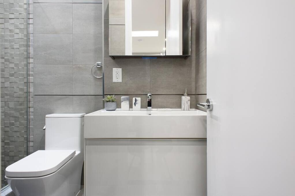 Căn hộ 78-4b New Quality 1br W&d In Unit Skylight New York