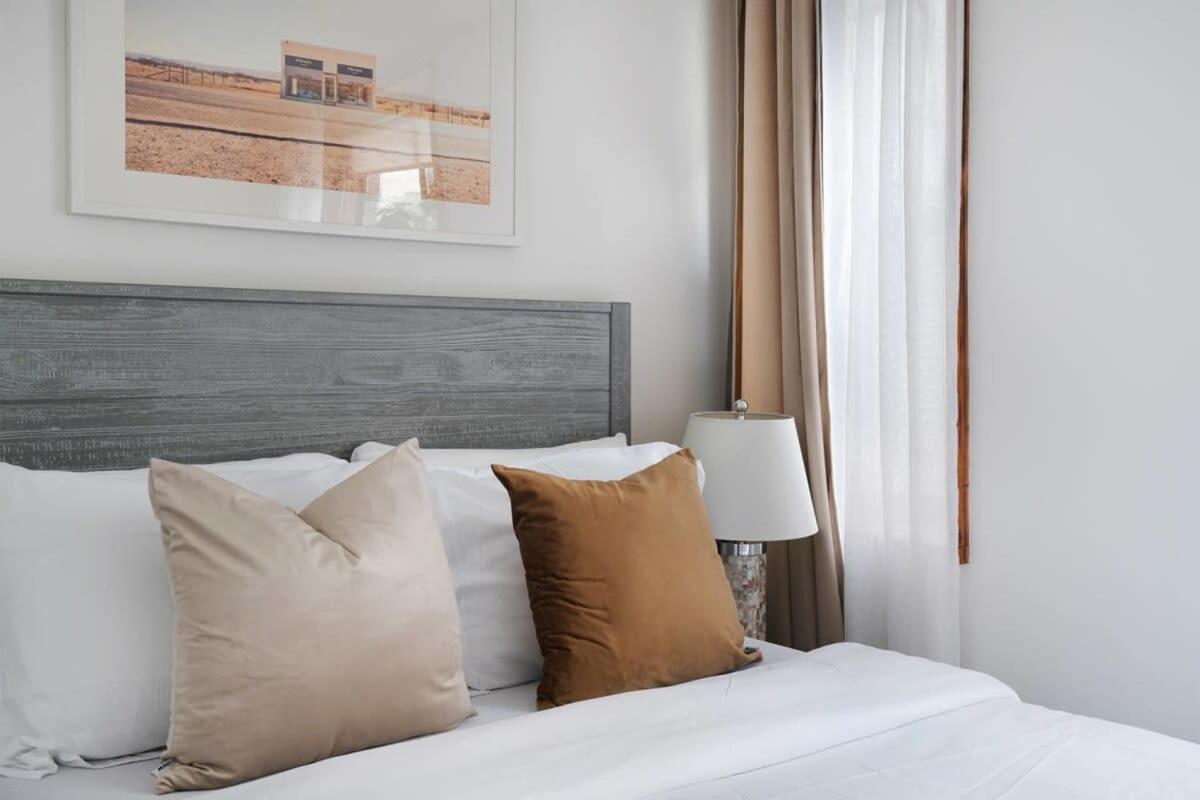 Căn hộ 75-3b 3br Luxury Duplex Brand New W&d Elevator