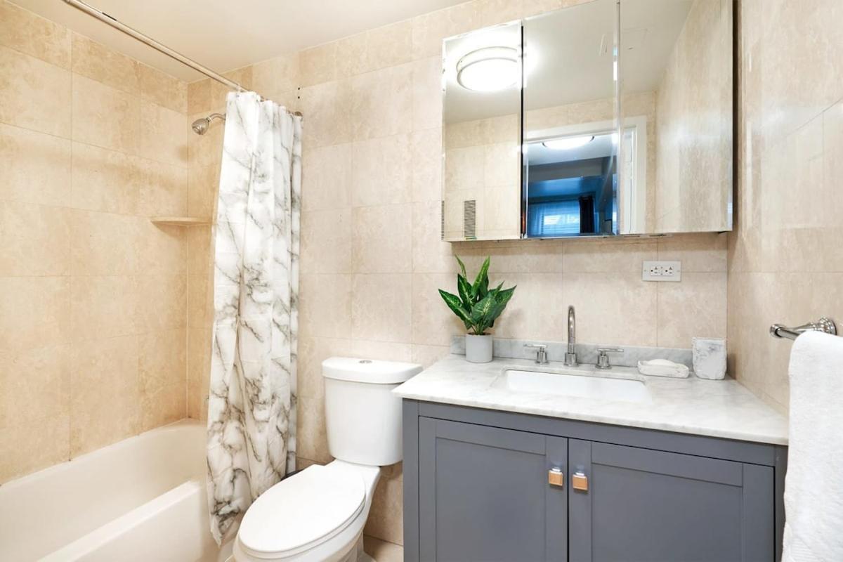 Căn hộ 73-208 New 2br2bath Uws Doorman Gym New York