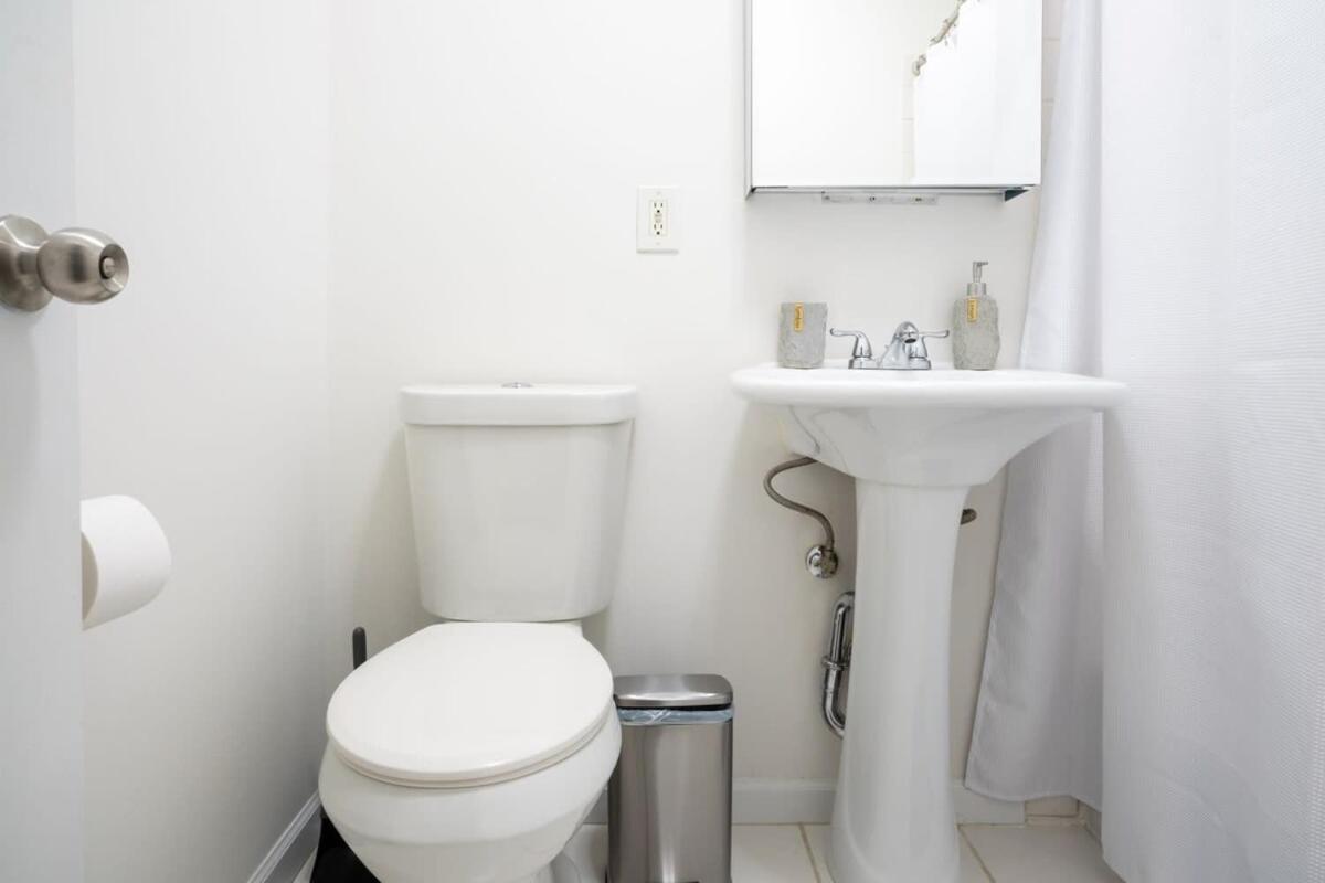 Căn hộ 49-3b Newly Renovated 2br Wd Midtown East