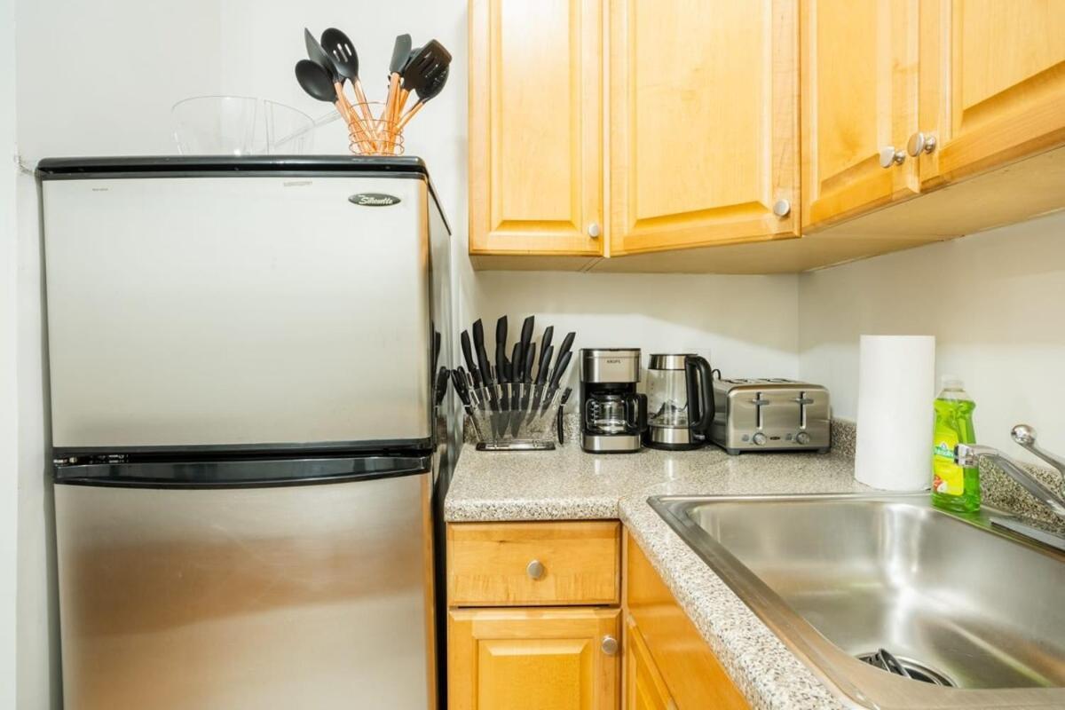 Căn hộ 49-3b Newly Renovated 2br Wd Midtown East New York