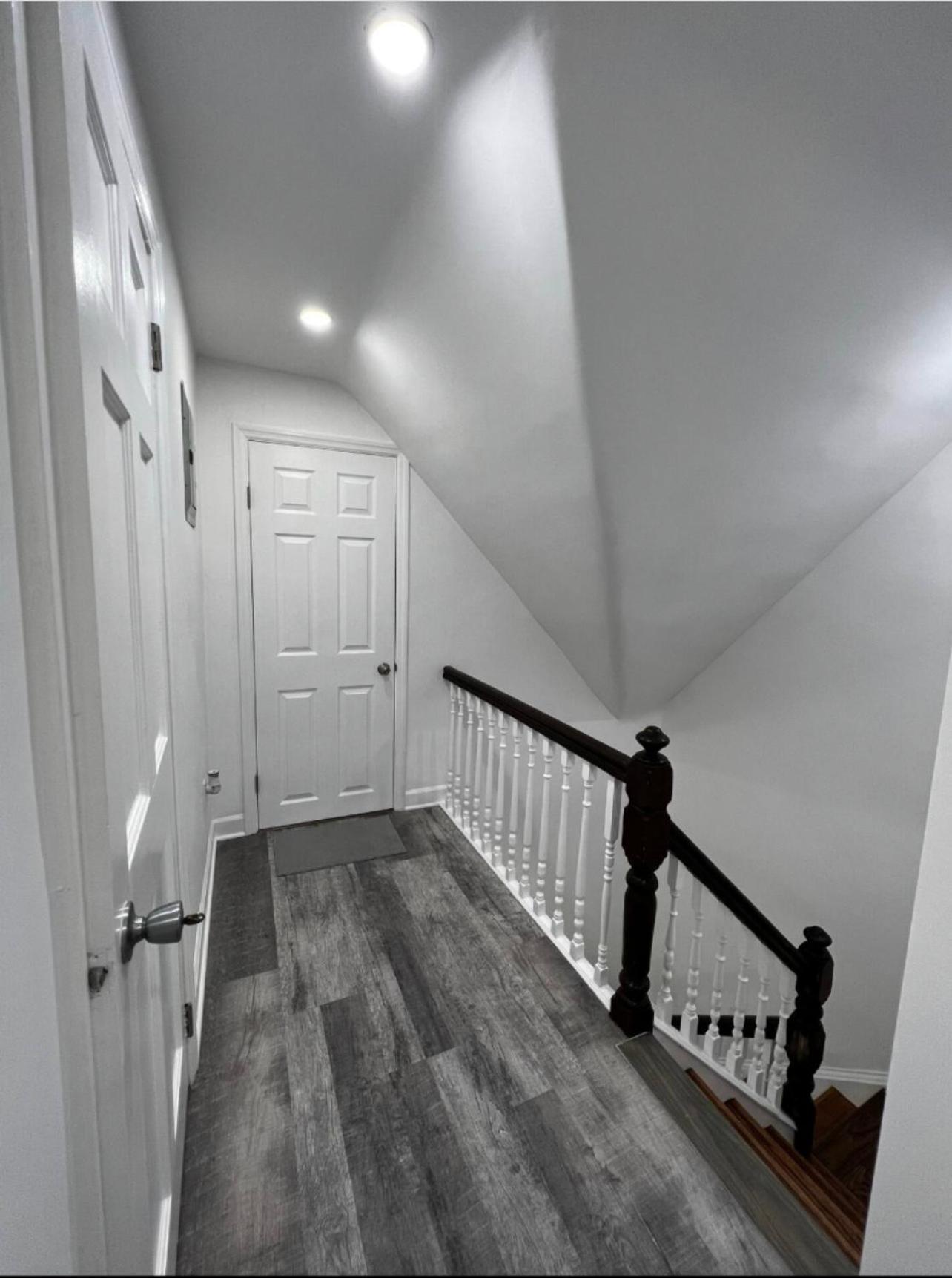 Ở trọ Modern & Cozy In Queens Near Train Station And Buses *