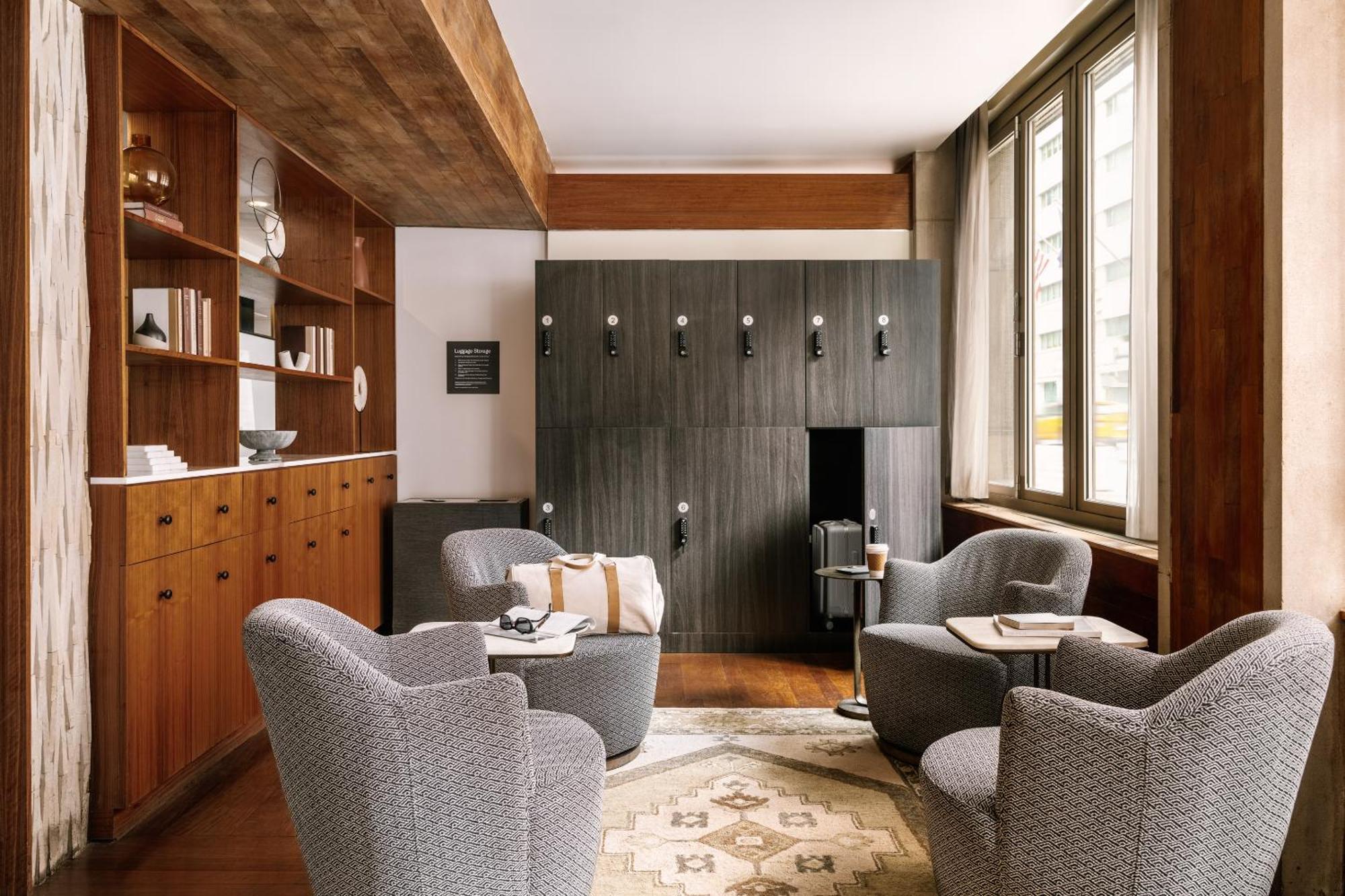 Khách sạn Sonder Duane Street 4*
