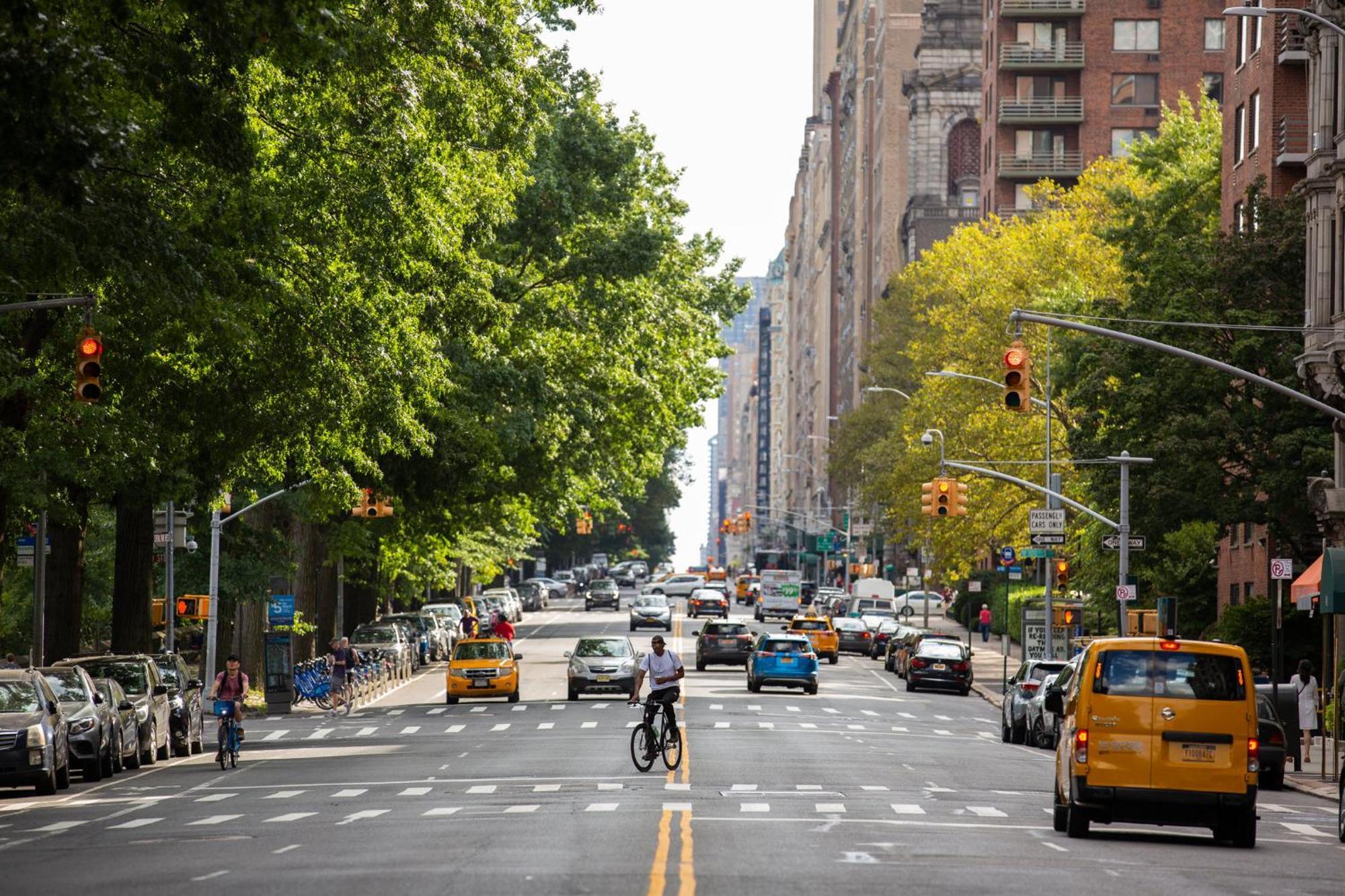 Spacious 4br 2ba With Private Outdoor Space Uws *