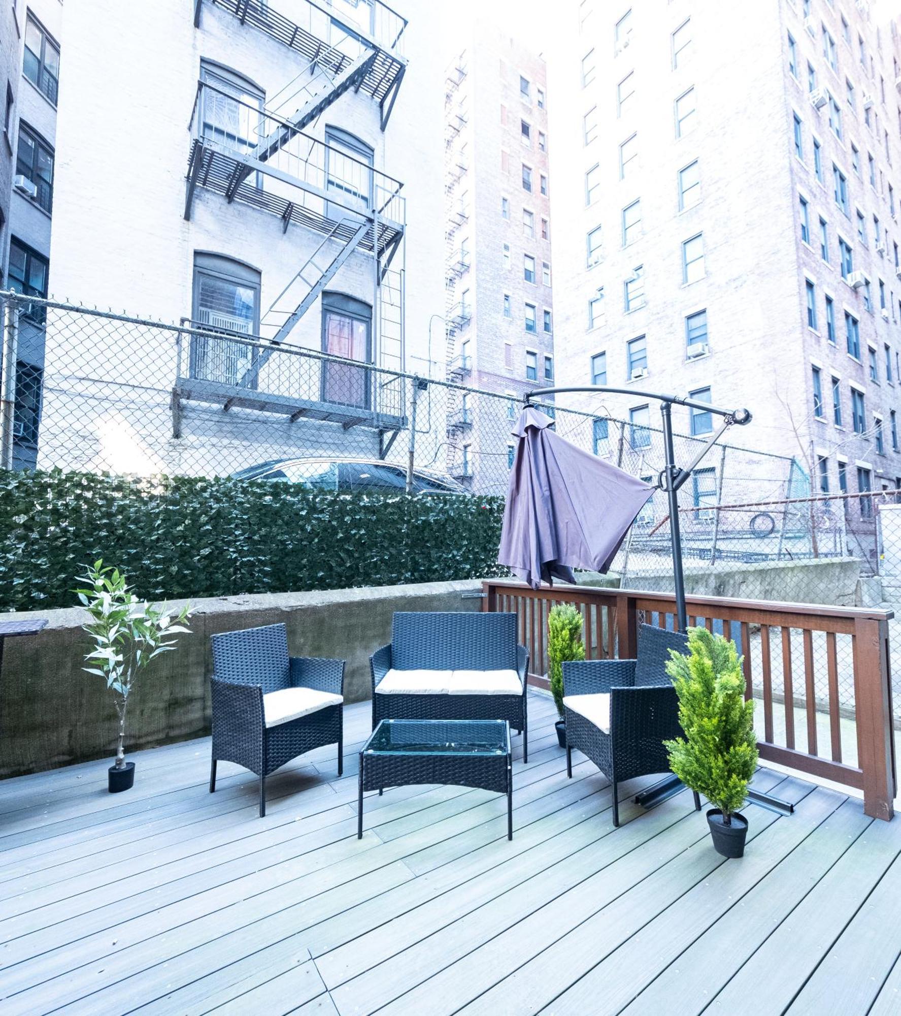Spacious 4br 2ba With Private Outdoor Space Uws *