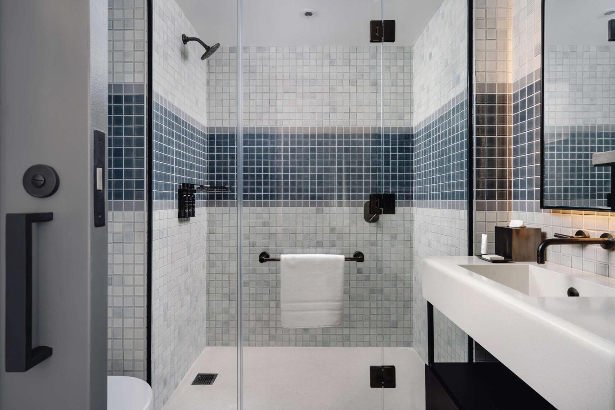 Arlo Midtown Khách sạn 4*