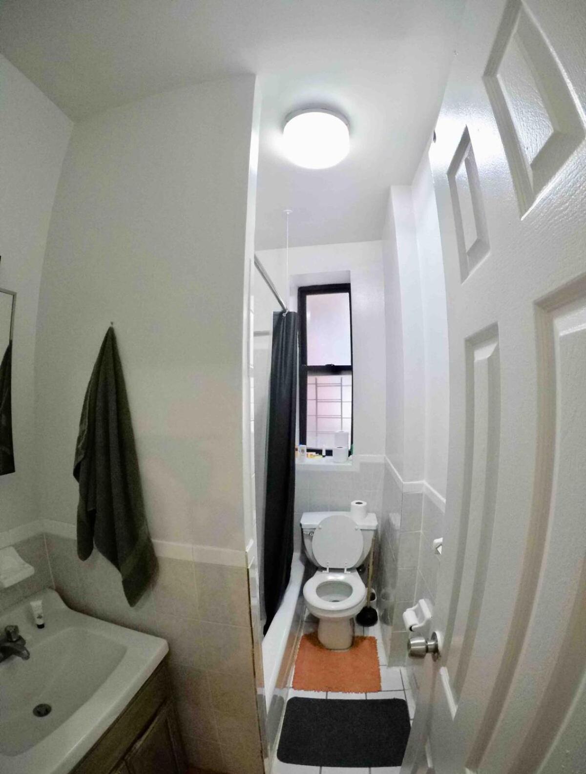 Căn hộ 2-bedroom In The Bronx And Pet Friendly