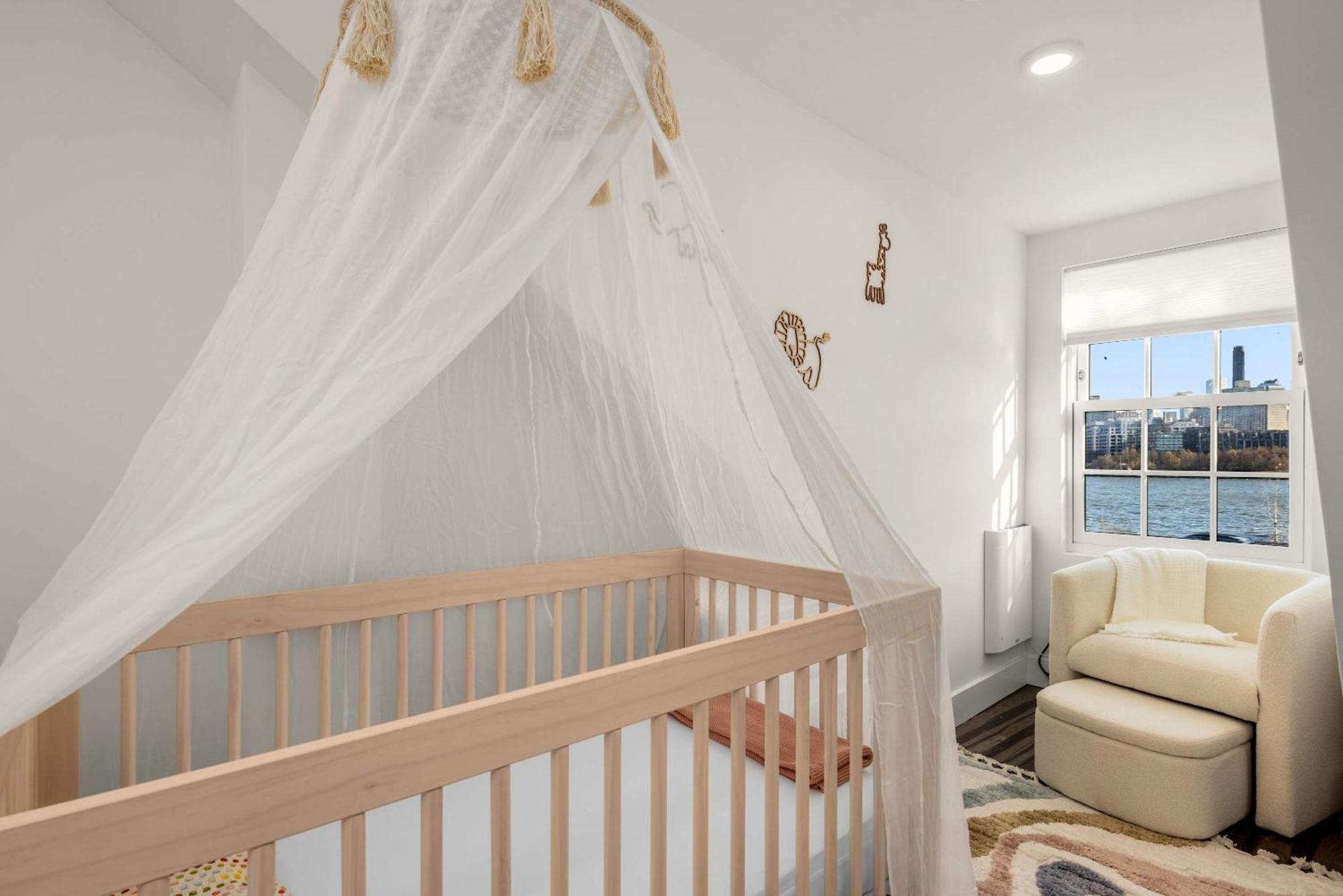 Spacious 3br Family Haven In Lower Manhattan *