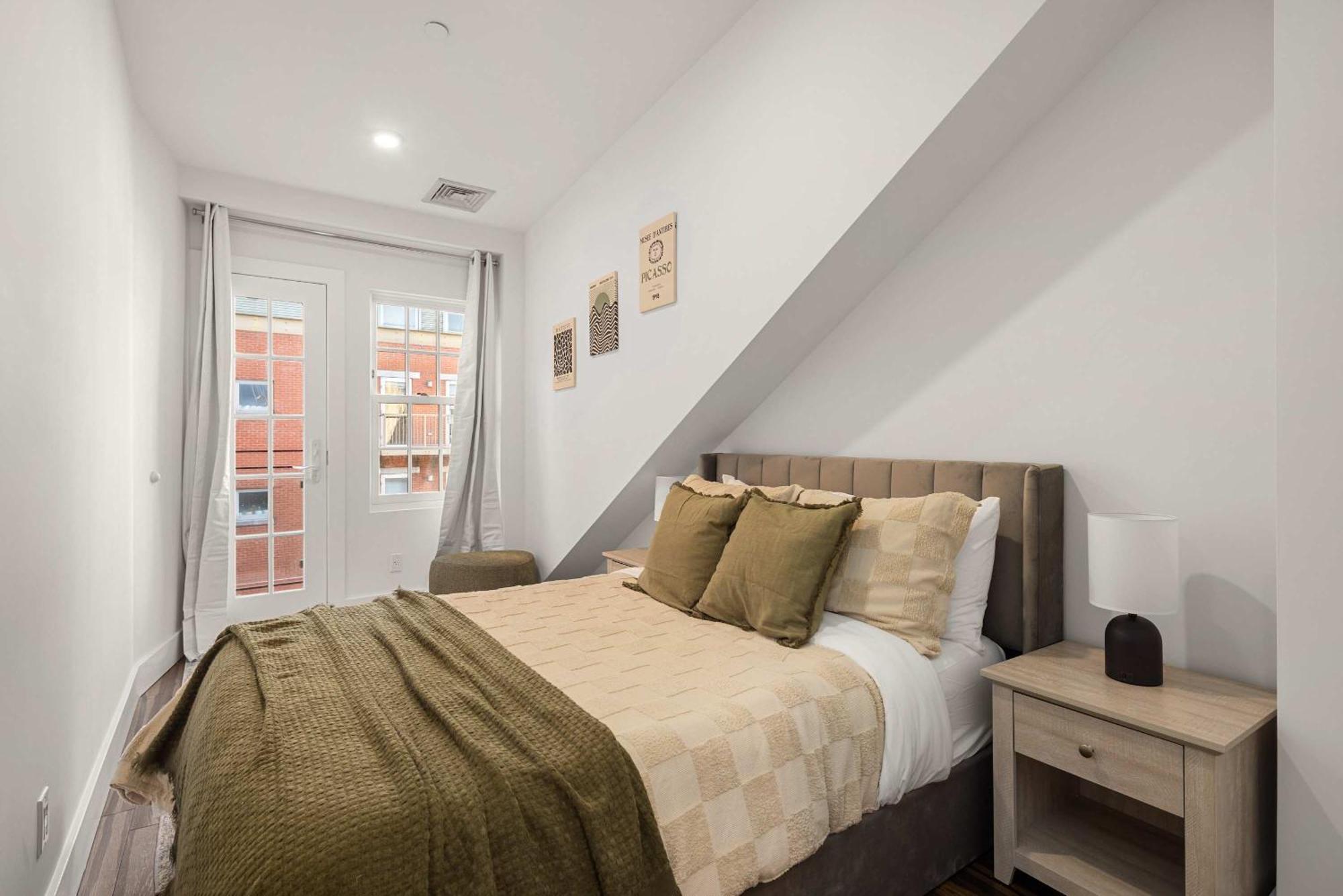 Căn hộ Spacious 3br Family Haven In Lower Manhattan