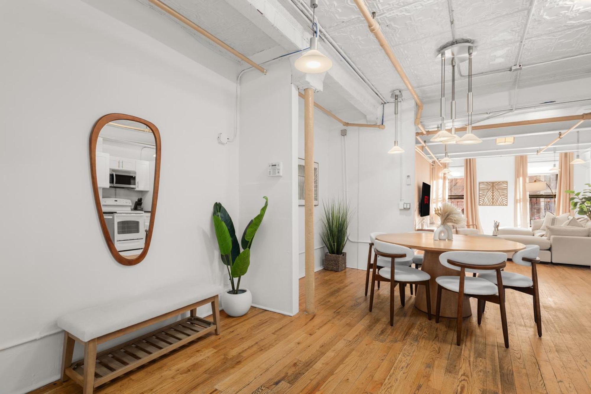 Căn hộ Stylish And Spacious 3 Bdr Unit In Dumbo Nyc New York