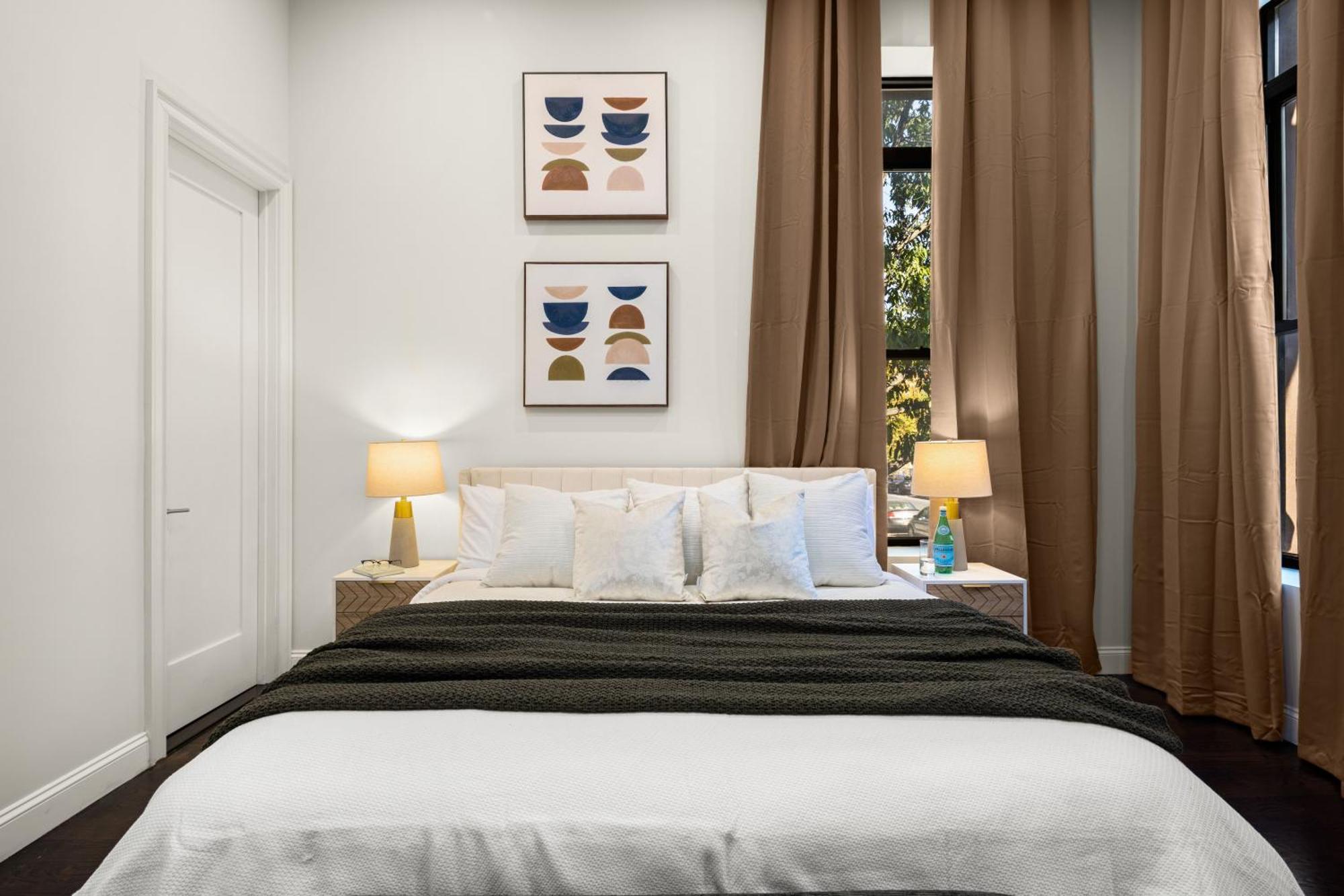 Stylish 3br Designer In Harlem With Parking Apartamento Nova York