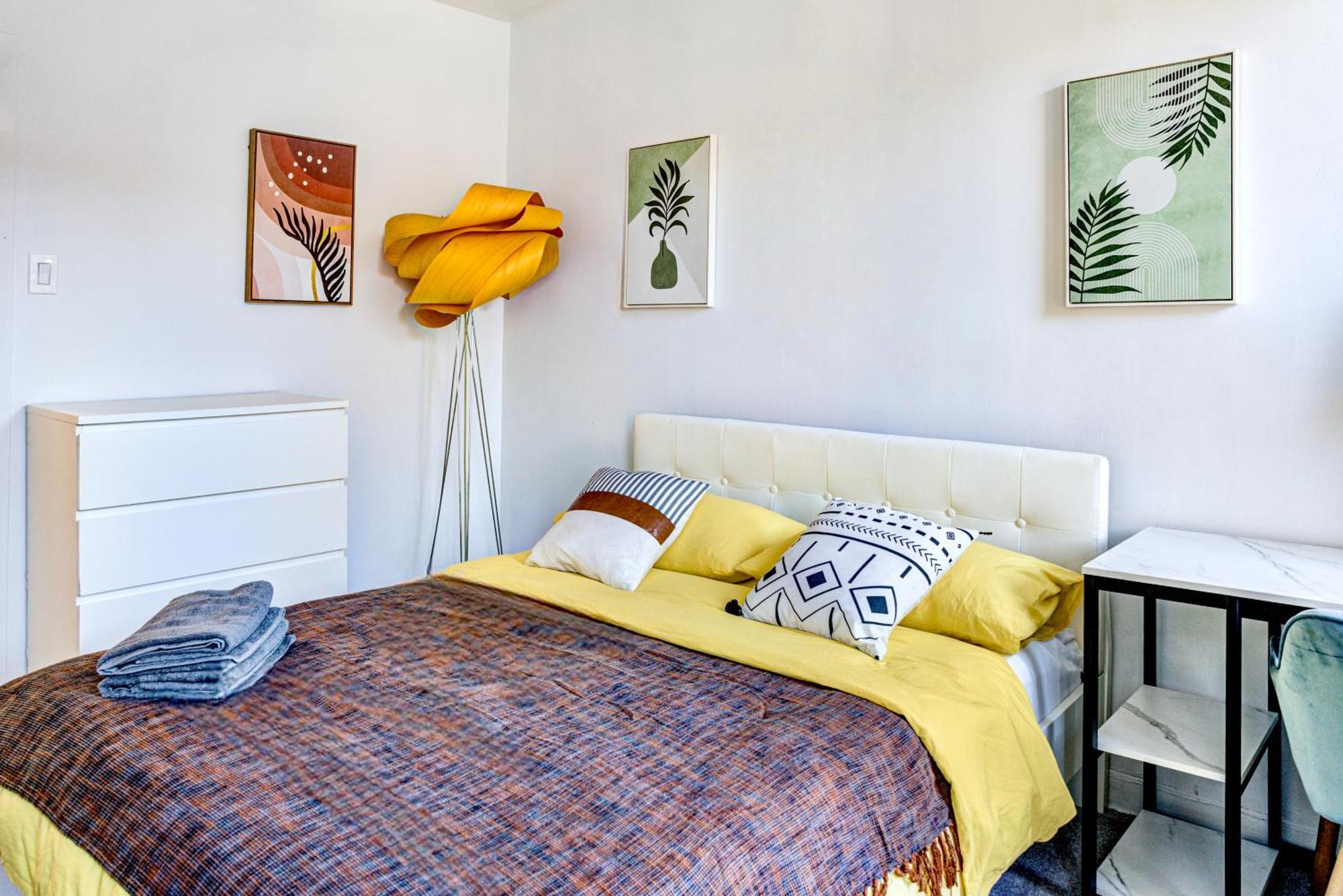 3bd Comfy Hub In Hells Kitchen Apartment