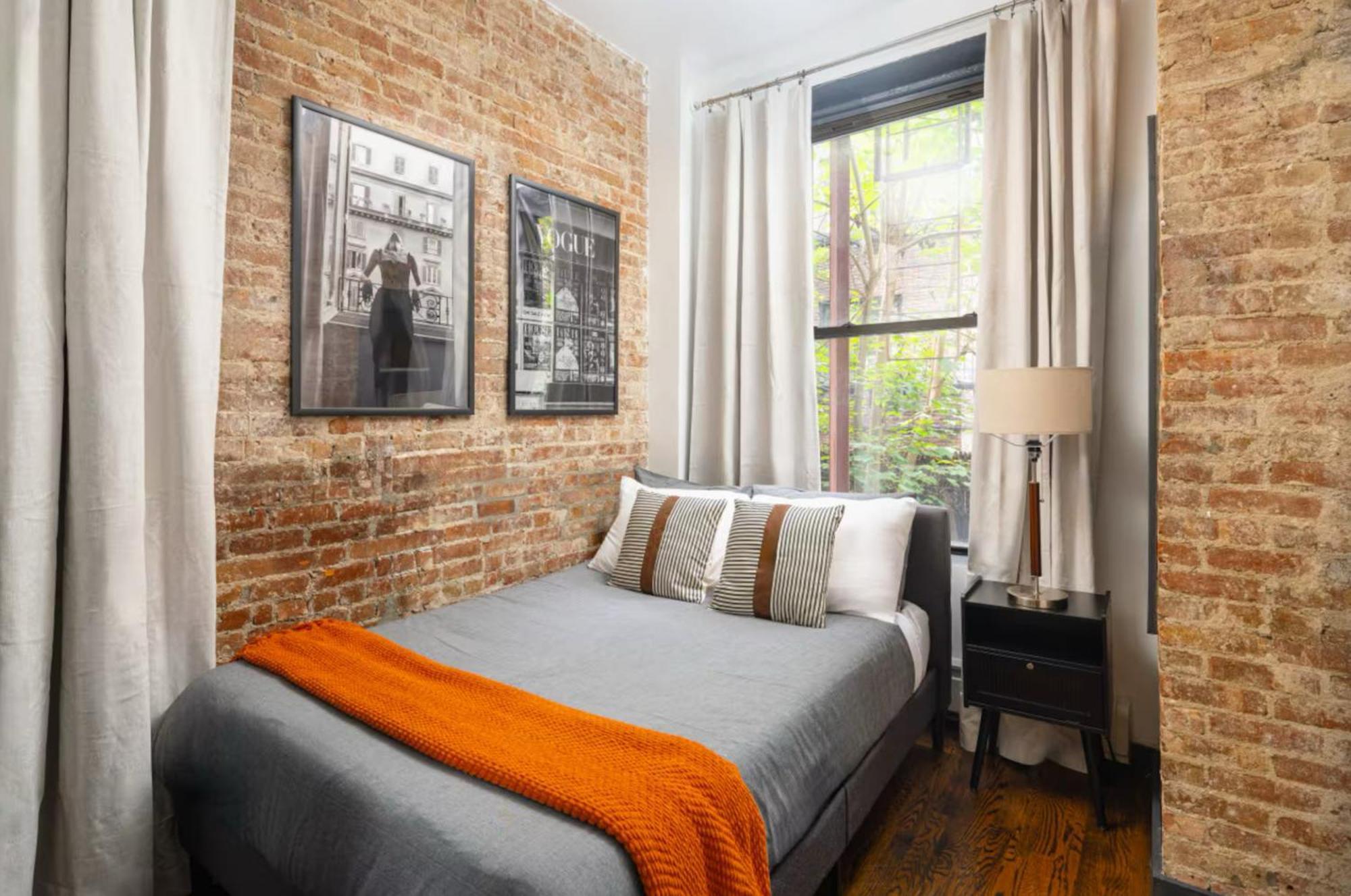 Spacious 4bd With Backyard In Manhattan *