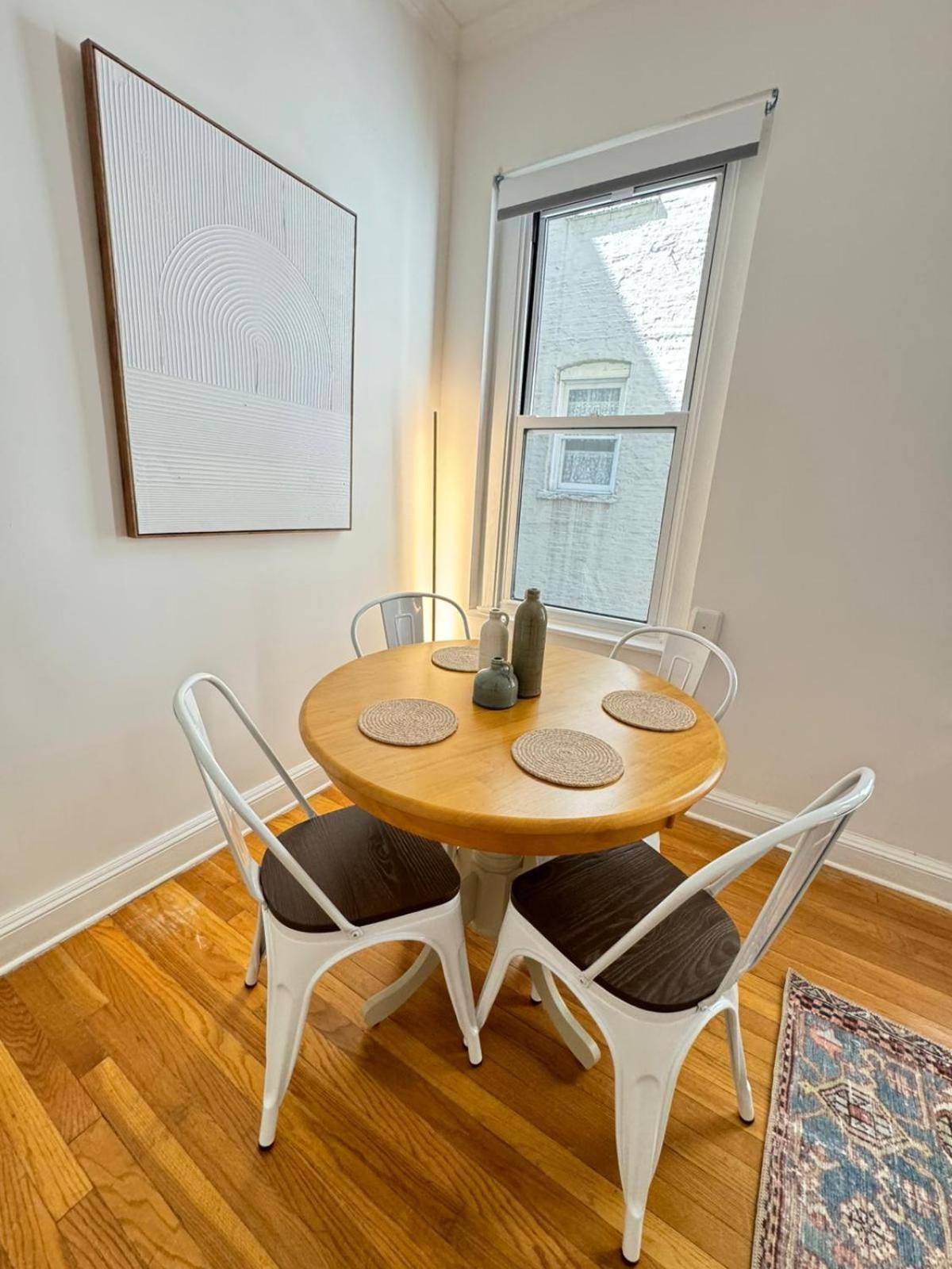 Căn hộ Upper East Side 2 Bedrooms Gem