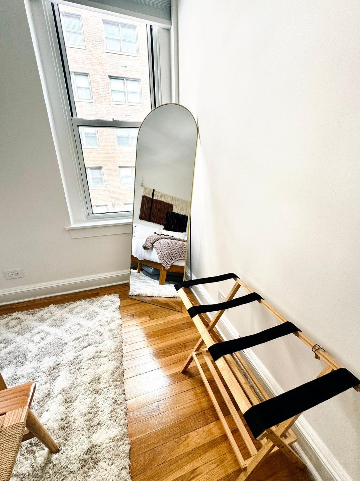 Căn hộ Upper East Side 2 Bedrooms Gem