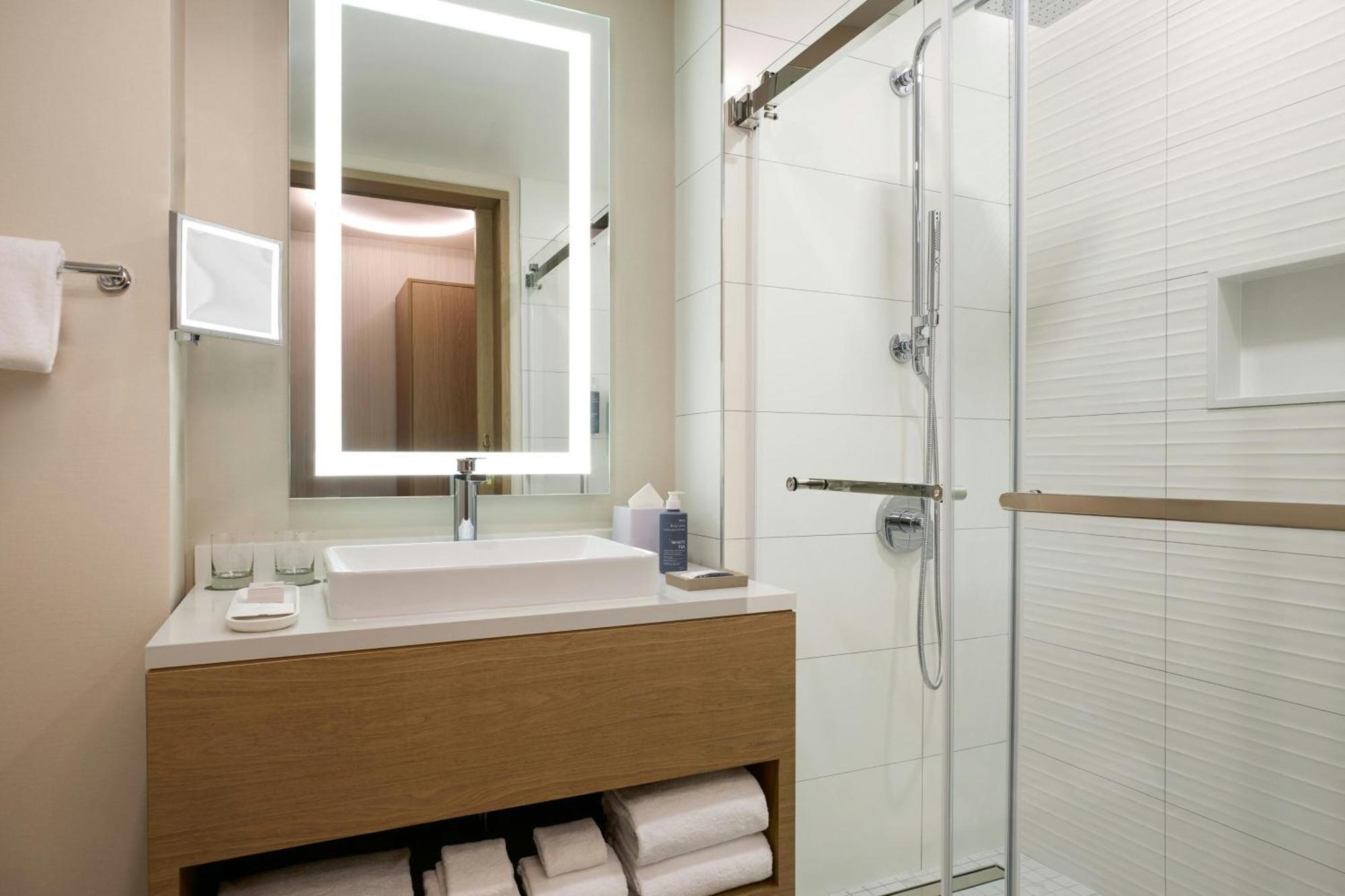 The Westin Flushing Laguardia Airport * New York
