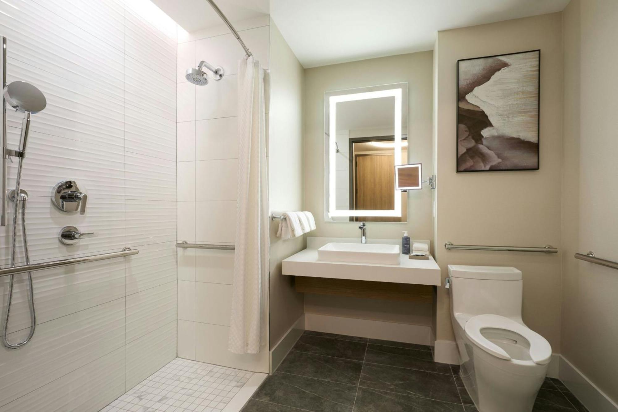 The Westin Flushing Laguardia Airport New York