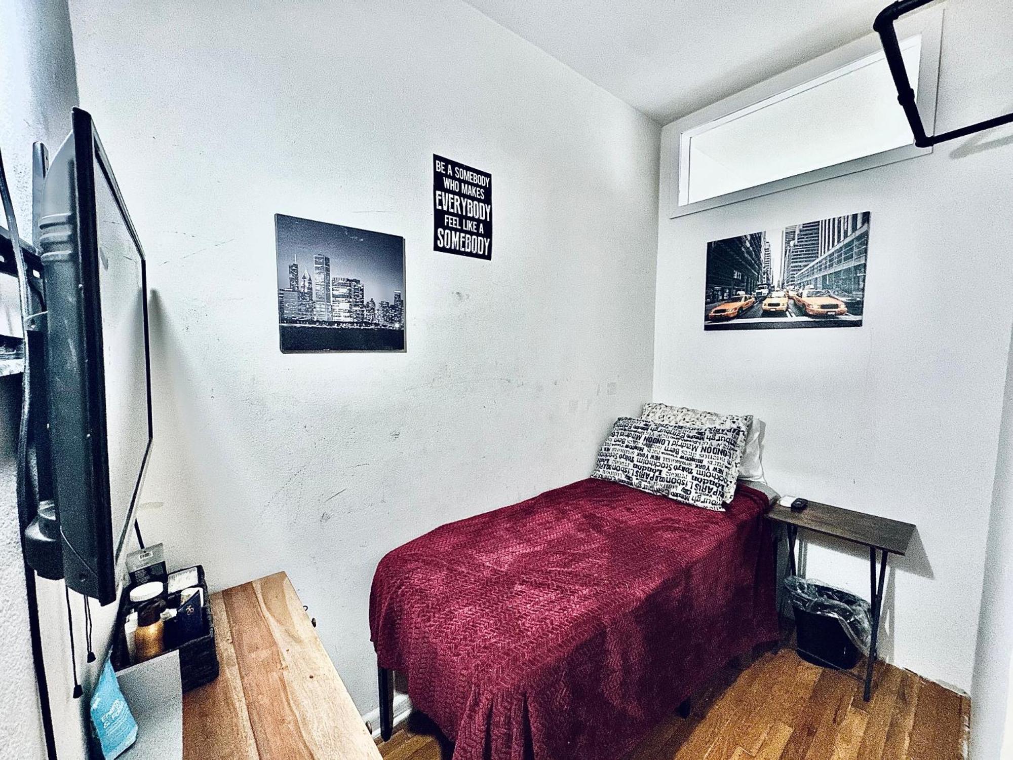 Super Cozy For Single Person Who Cares About Location Homestay