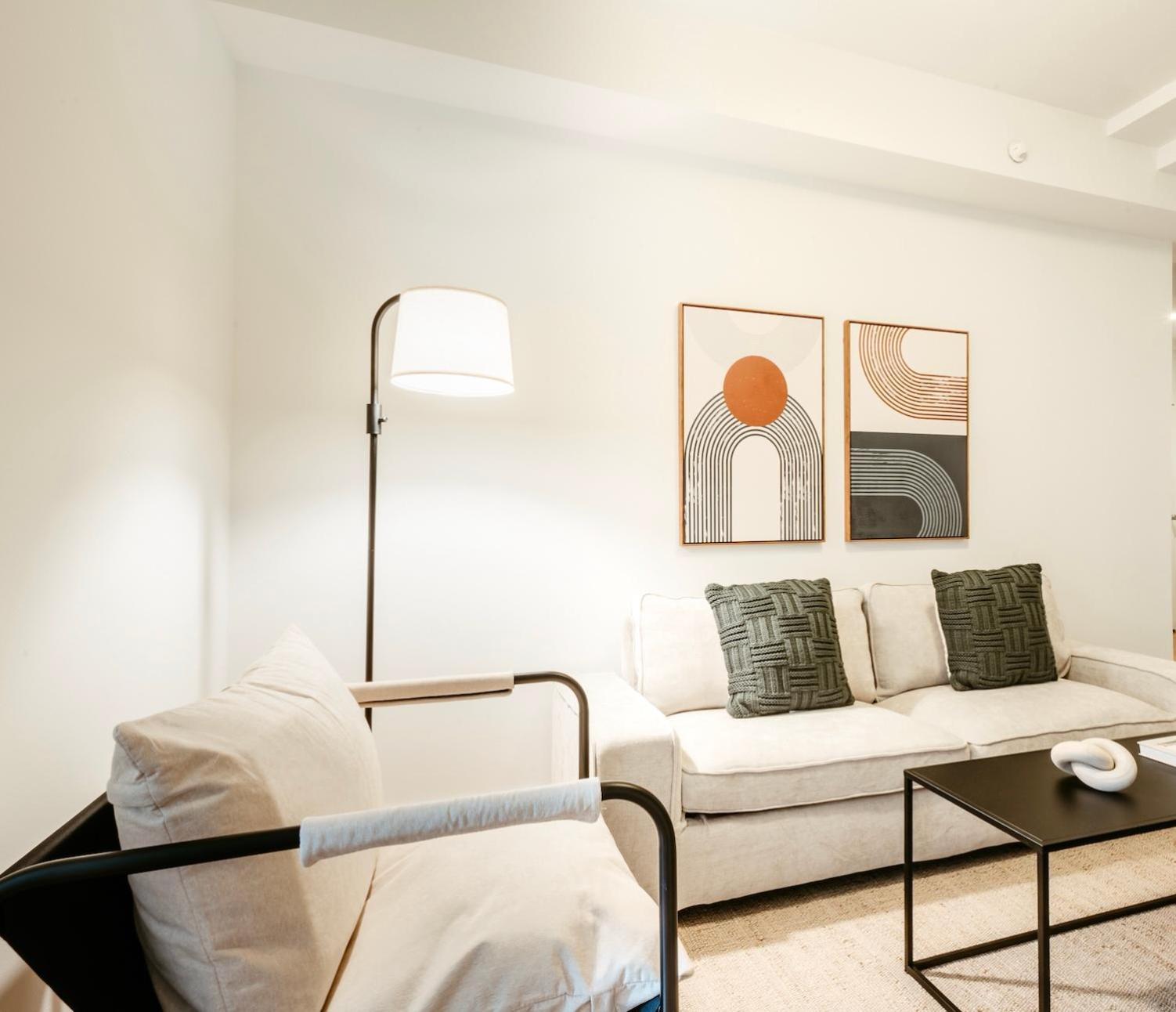 2br 2ba Steps From Park, Great Location!