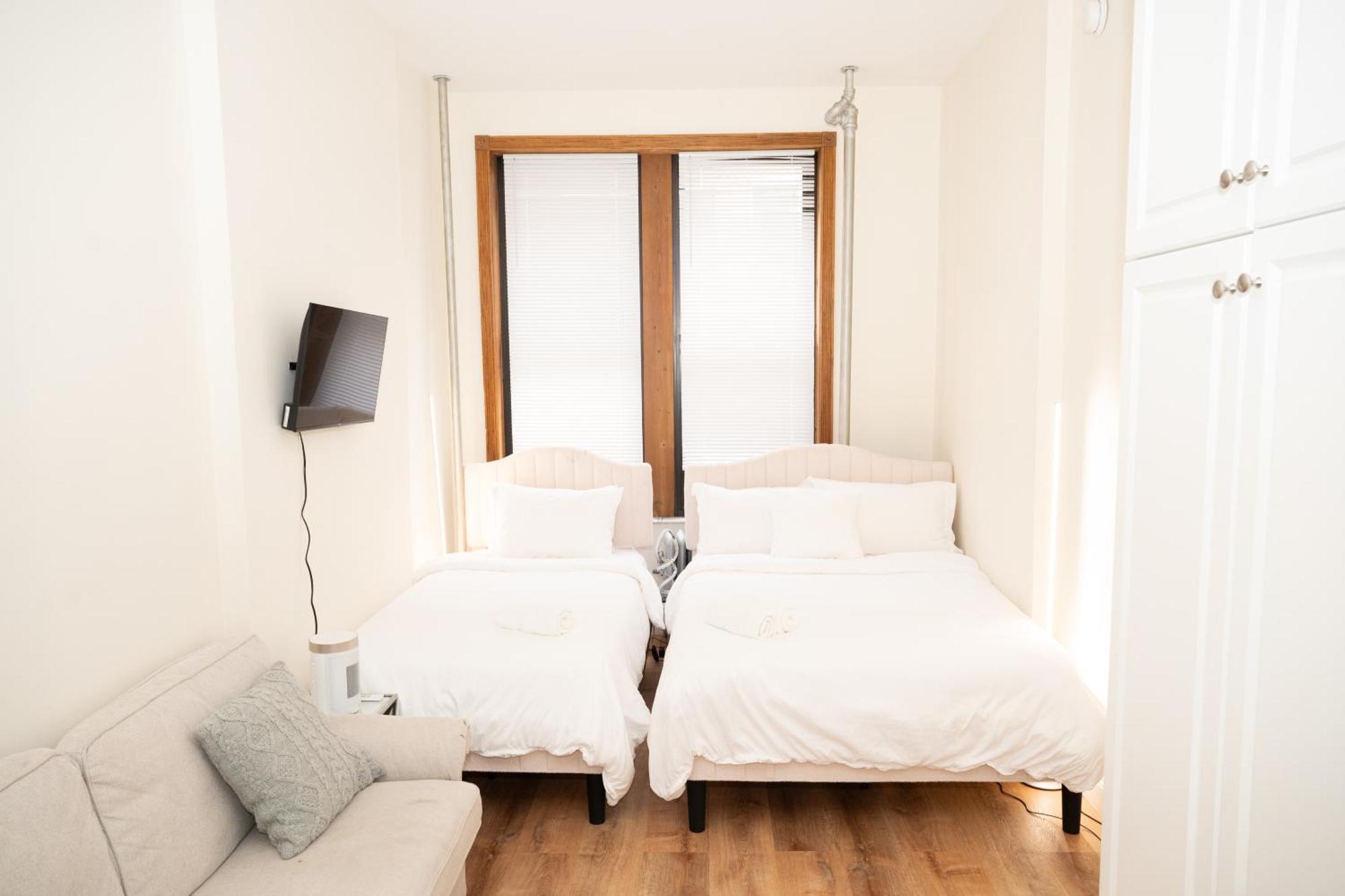 Apartment East Village Center W Full Amenities Great Location