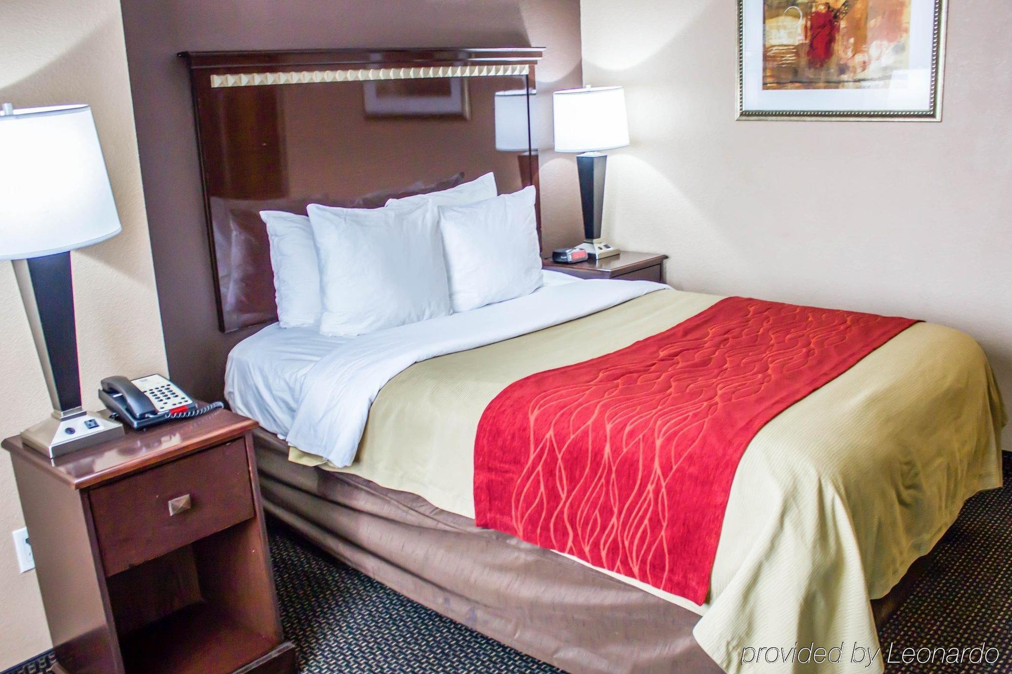 Travelodge By Wyndham Queens Khách sạn 3*