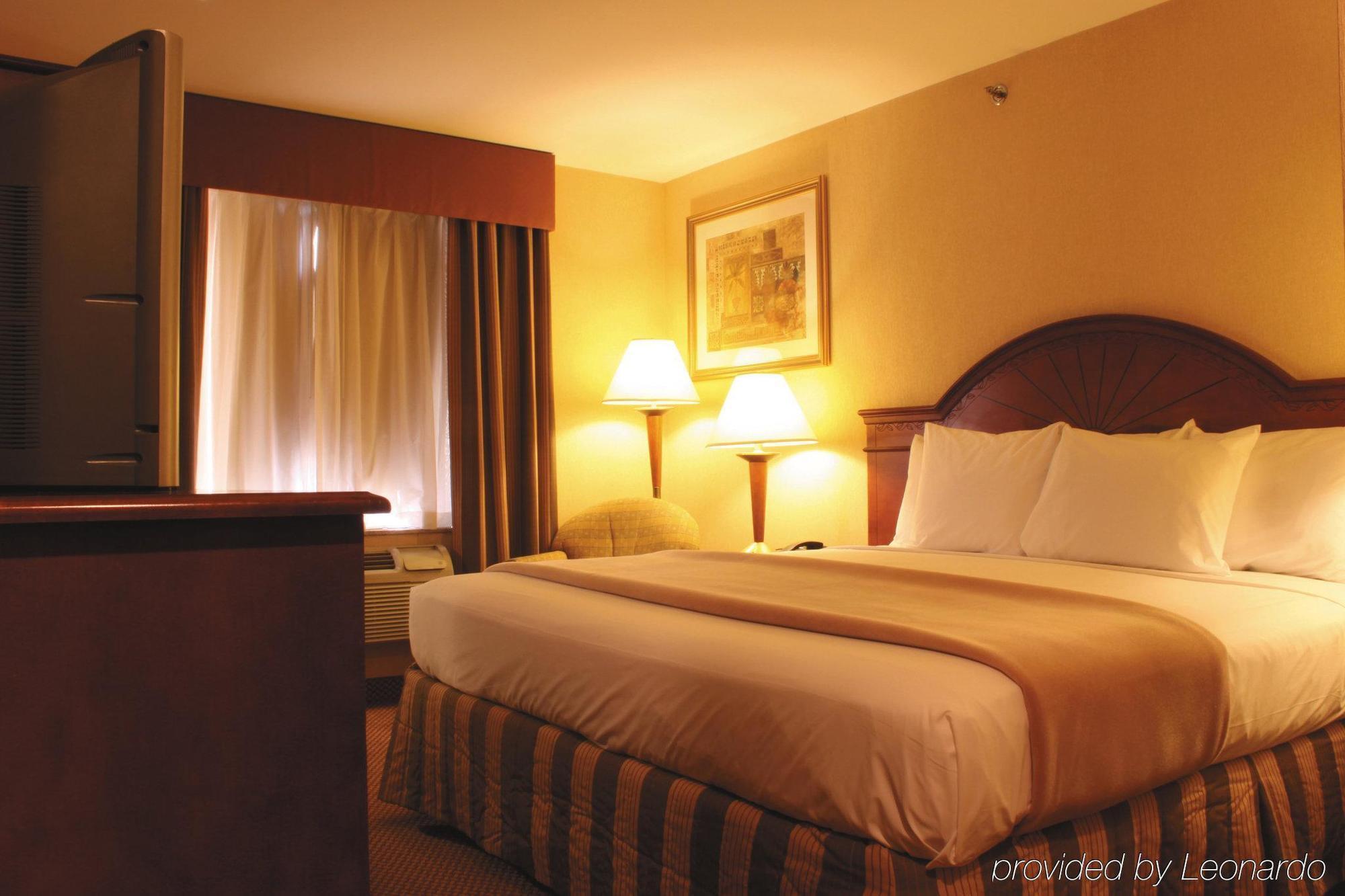 La Quinta By Wyndham Queens Khách sạn New York
