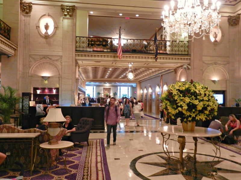 Khách sạn The Roosevelt