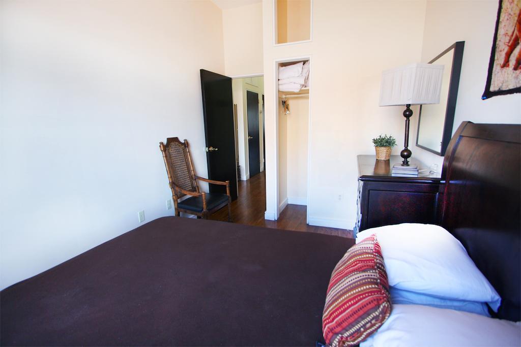 Căn hộ Luxury Living Suites *