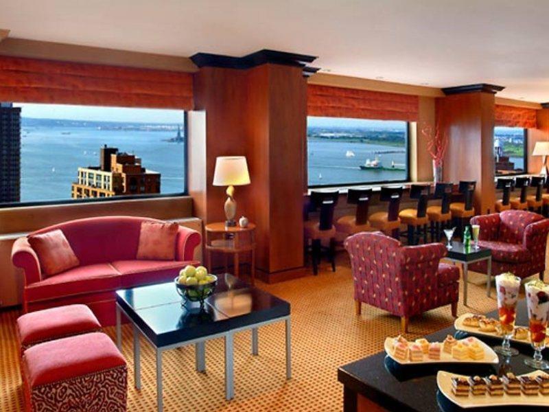Khách sạn Marriott Downtown New York