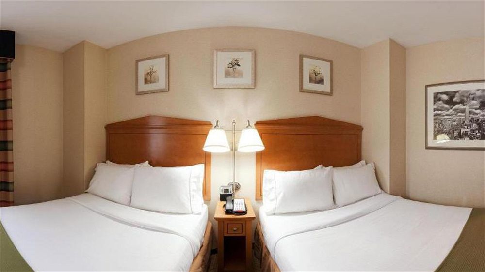 Khách sạn Citadines Connect Fifth Avenue 3*