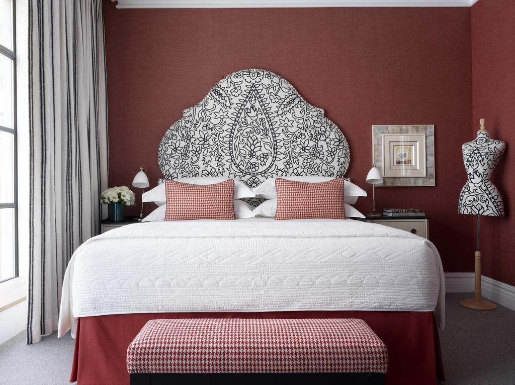 The Whitby Hotel 5*