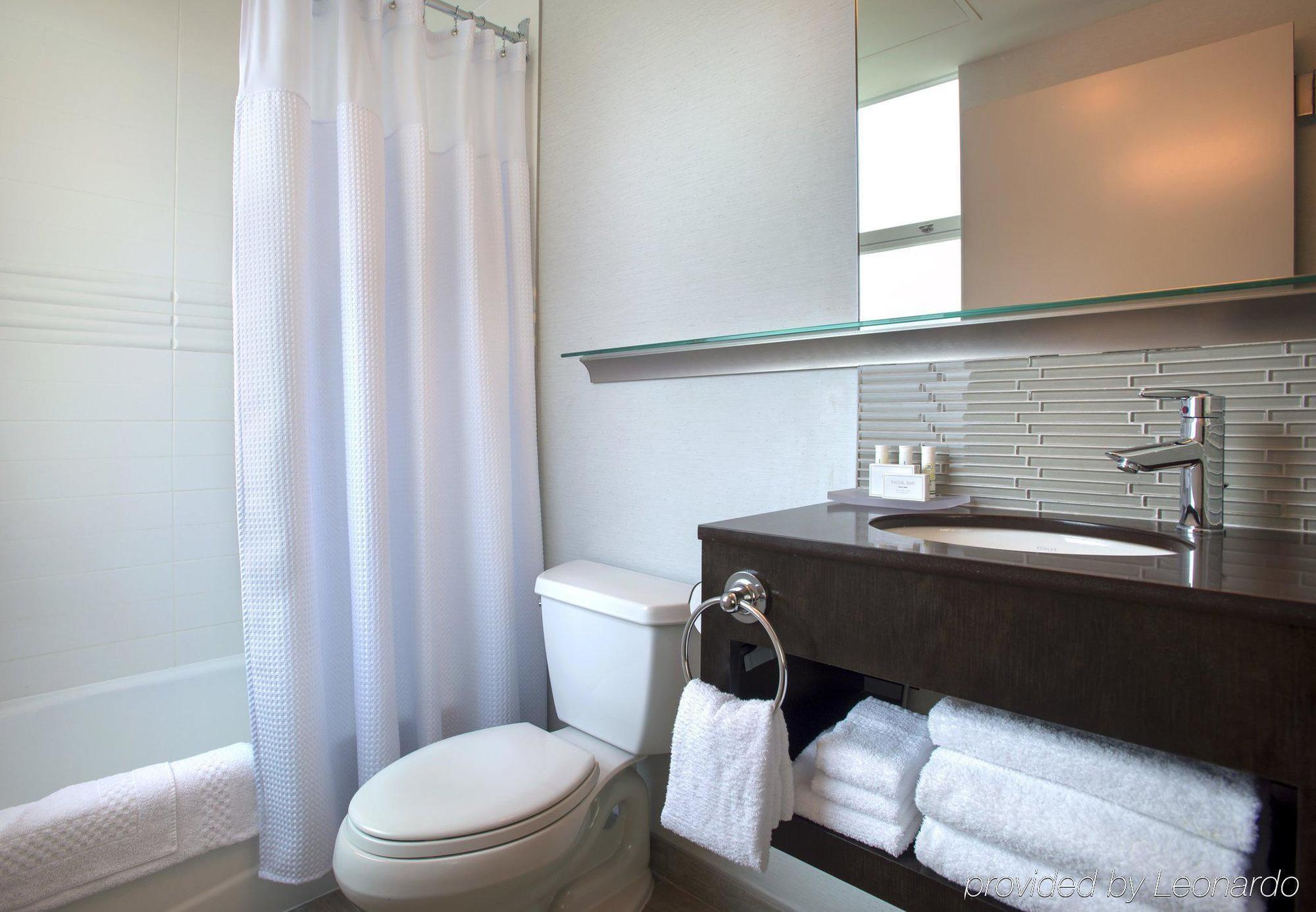 Khách sạn Courtyard By Marriott Manhattan/herald Square