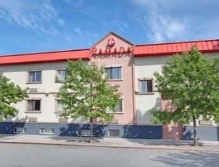 Ramada By Wyndham Bronx Khách sạn