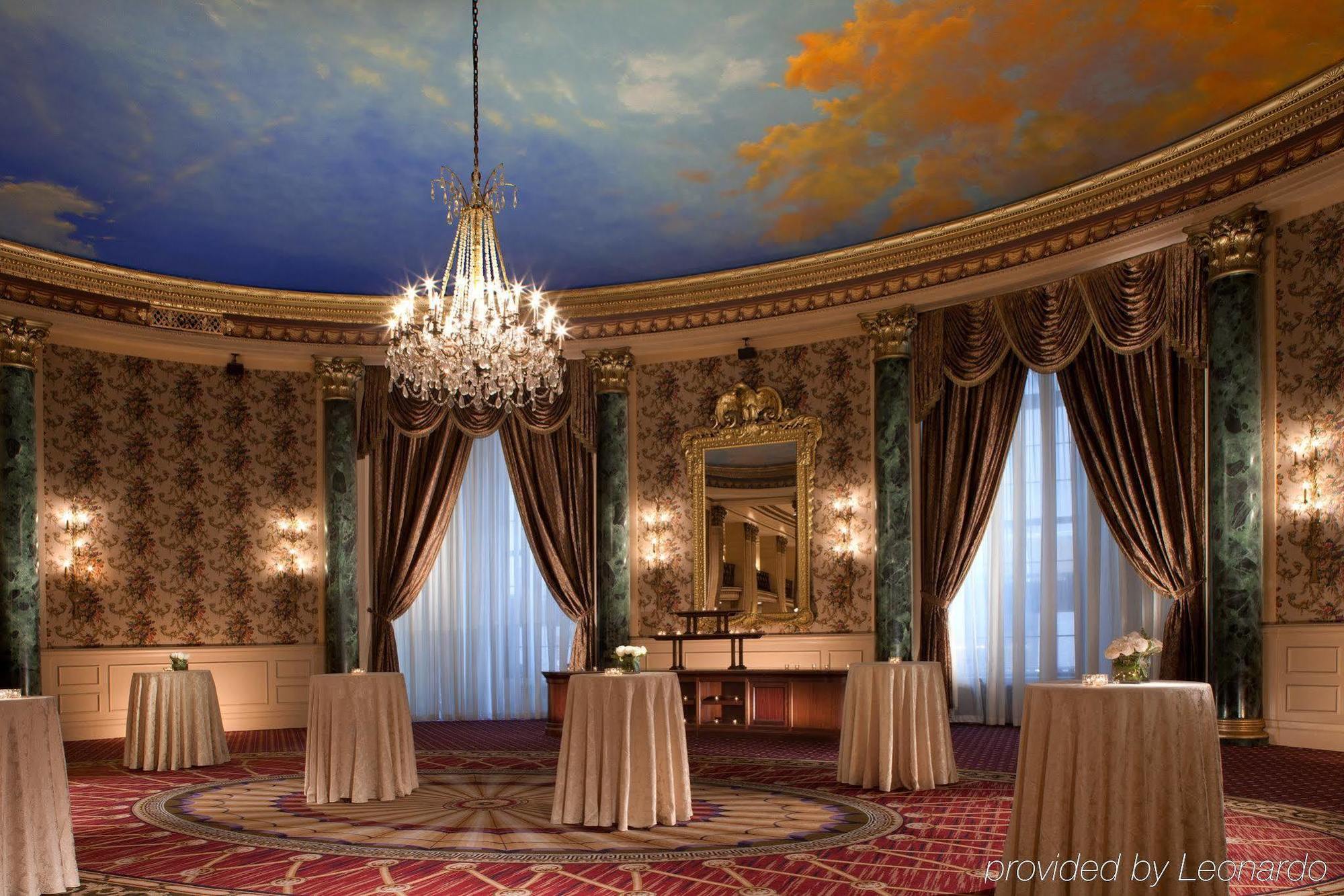The Roosevelt Khách sạn 4*