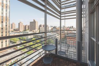 Khách sạn Sago New York