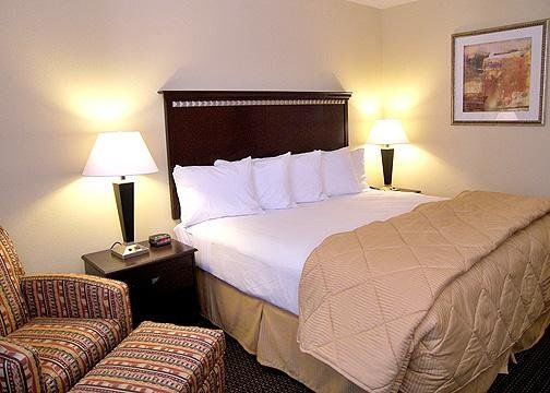 Khách sạn Travelodge By Wyndham Queens 3*