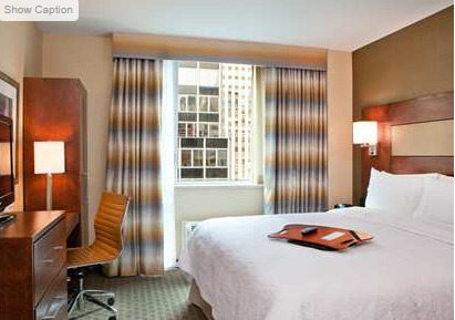 Khách sạn Hampton Manhattan Grand