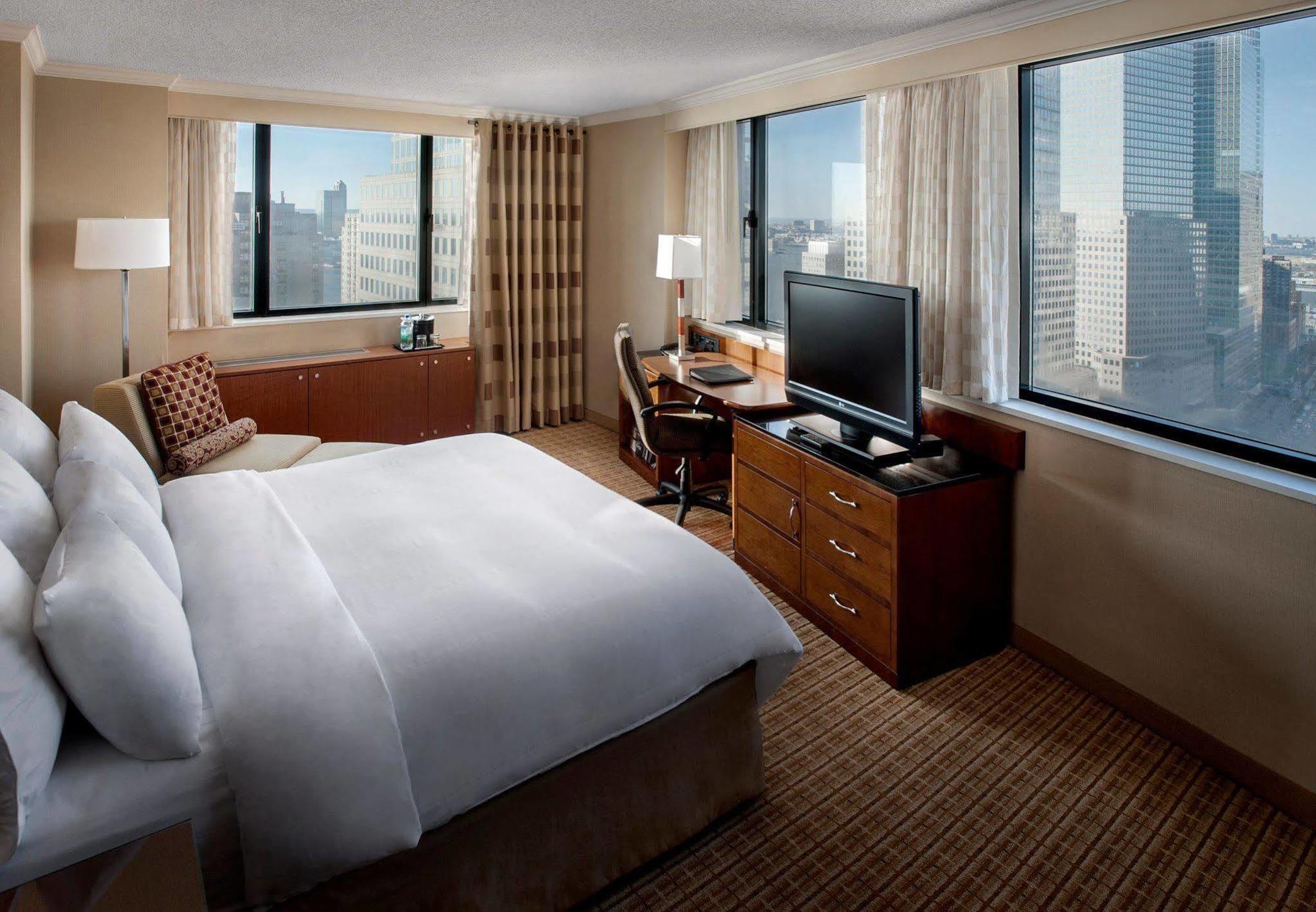 Khách sạn Marriott Downtown New York