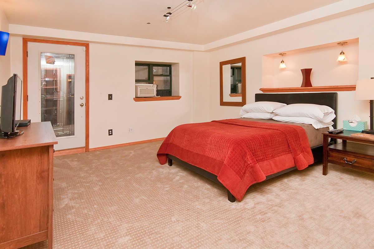 Luxury Living Suites