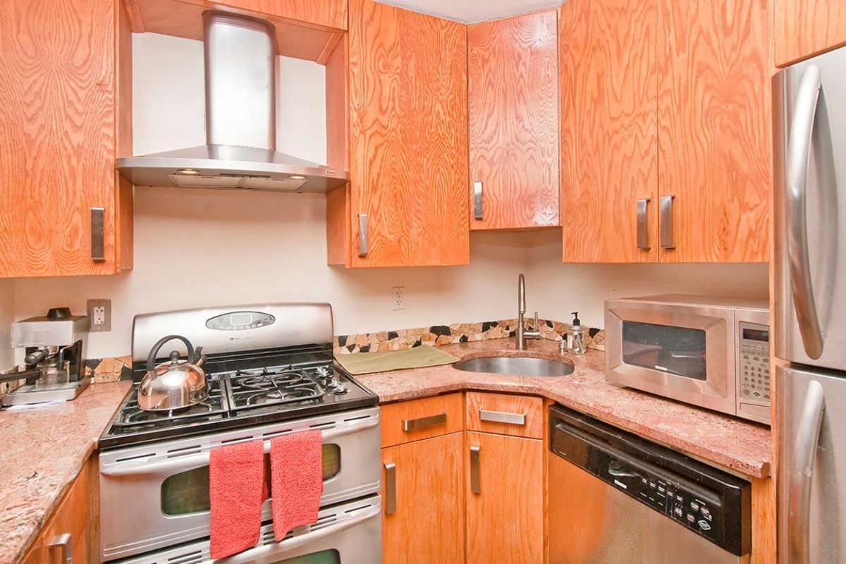 Luxury Living Suites * New York